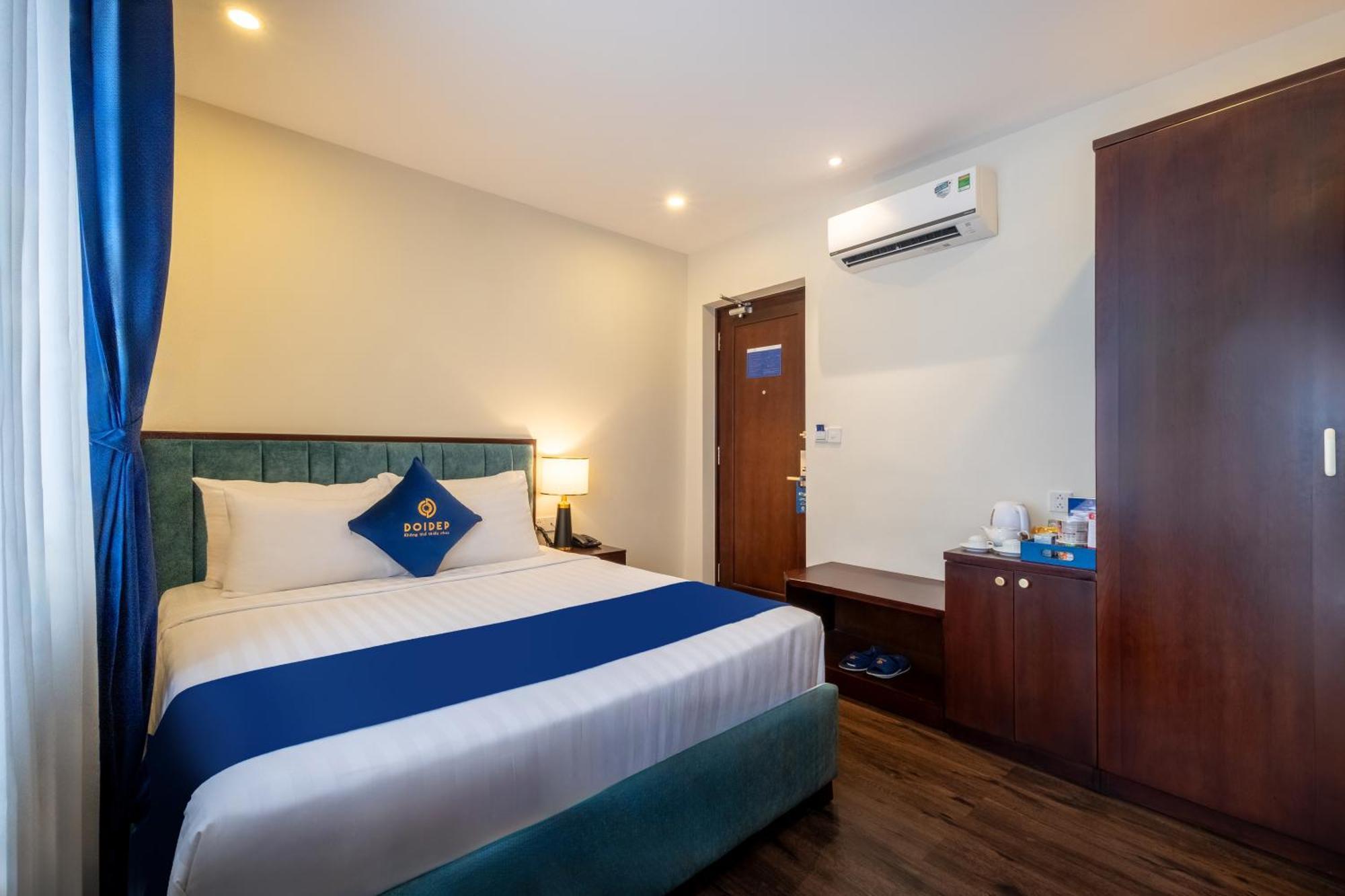 Sandals Camellia 4*