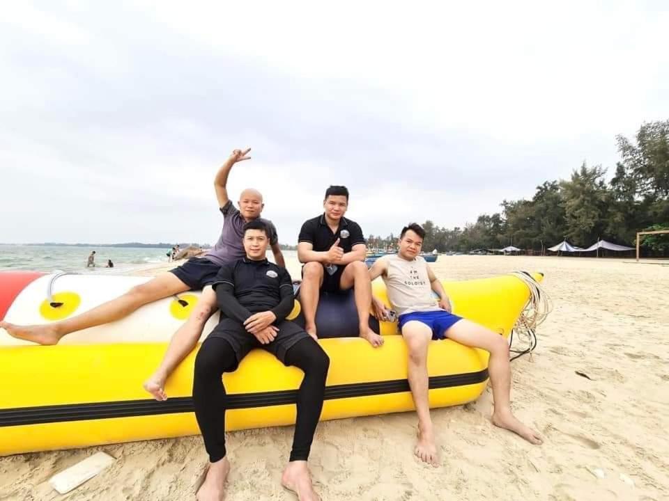 Quoc Hung La Gi
