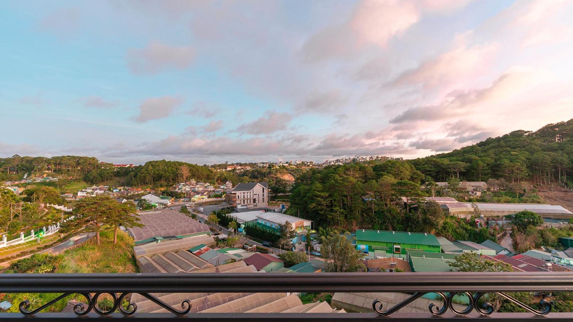 Pine View 3* Đà Lạt
