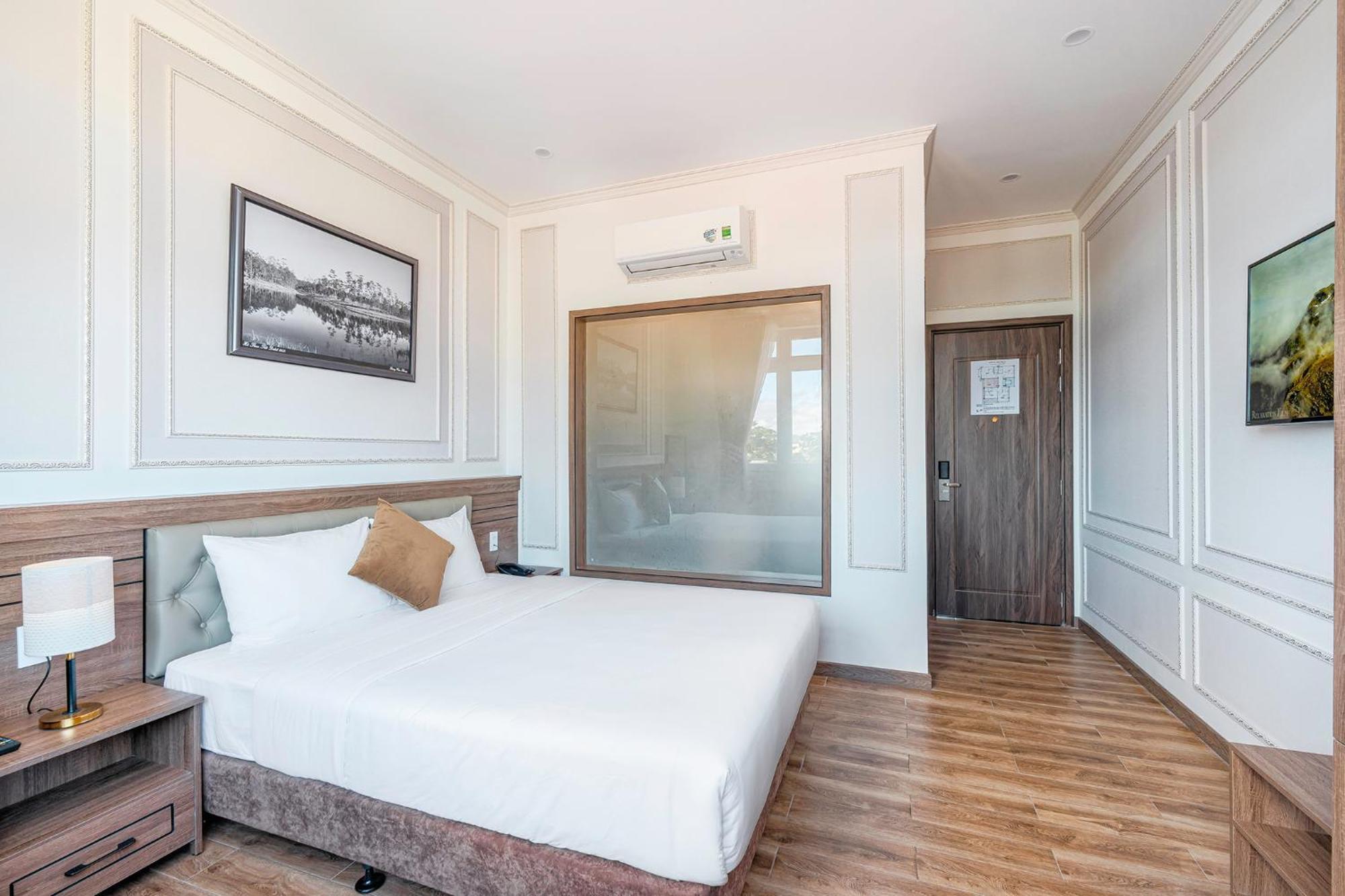Pine View Hotel Đà Lạt