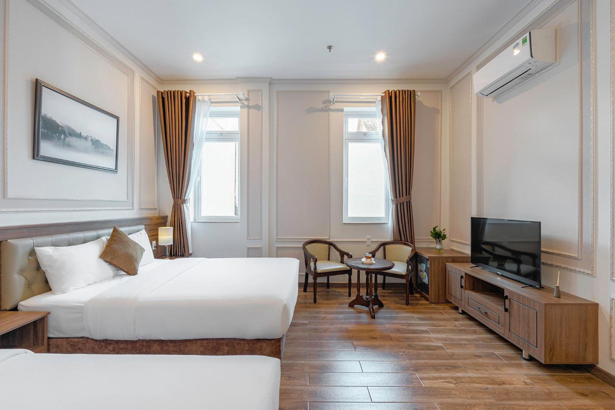 Pine View Hotel Đà Lạt