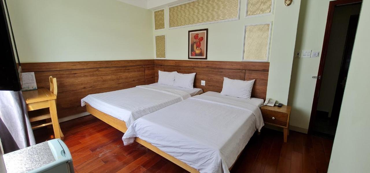 Ly Ky Hotel *