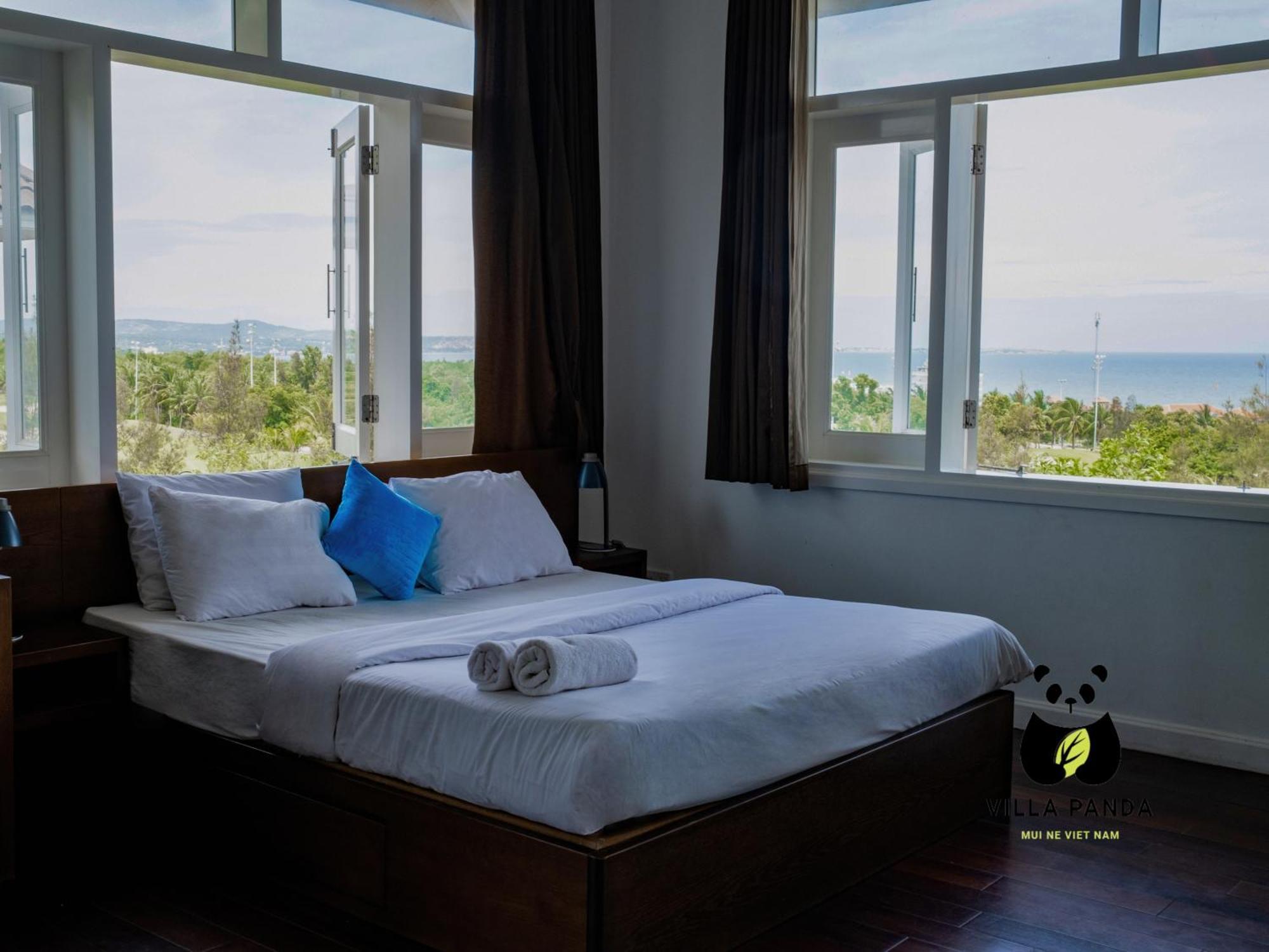 Panda At Sea Links Golf * Mui Ne