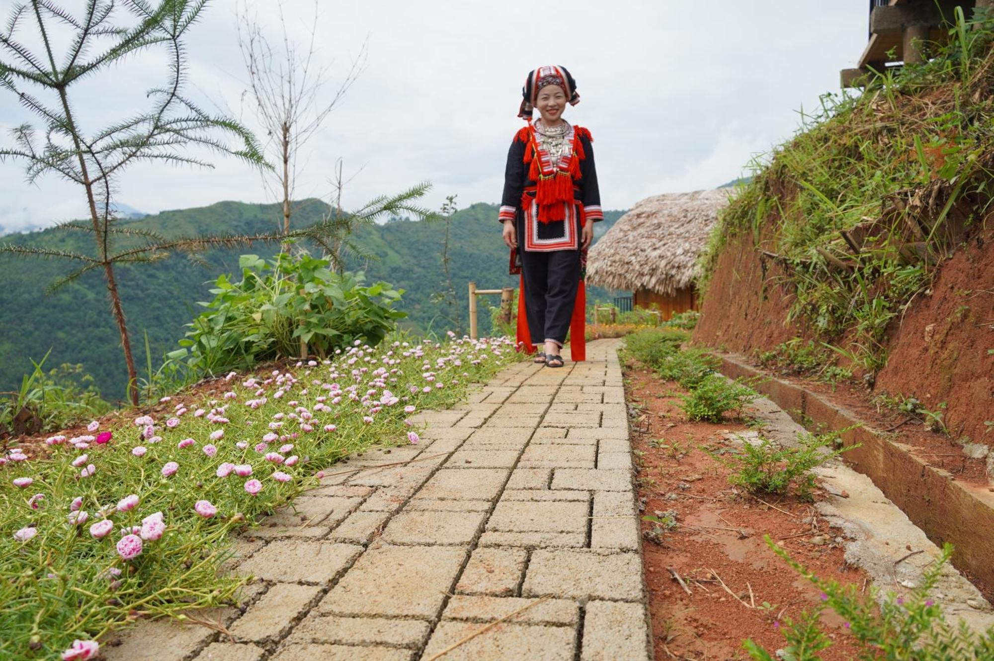 Hoang Su Phi - Mong Ngua