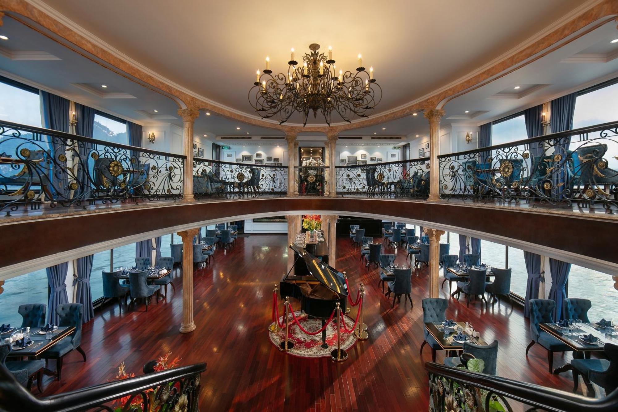  Le Theatre Cruises - Wonder On Lan Ha Bay