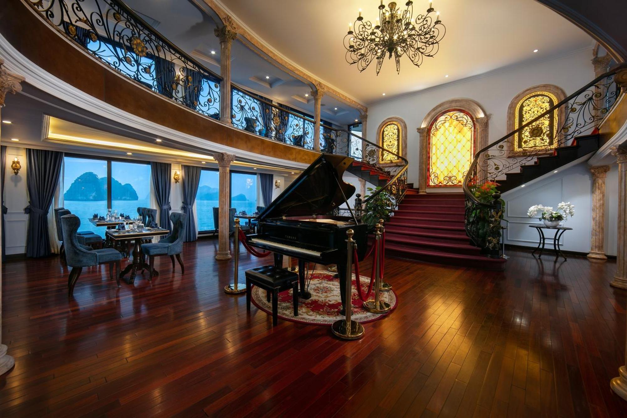  Le Theatre Cruises - Wonder On Lan Ha Bay