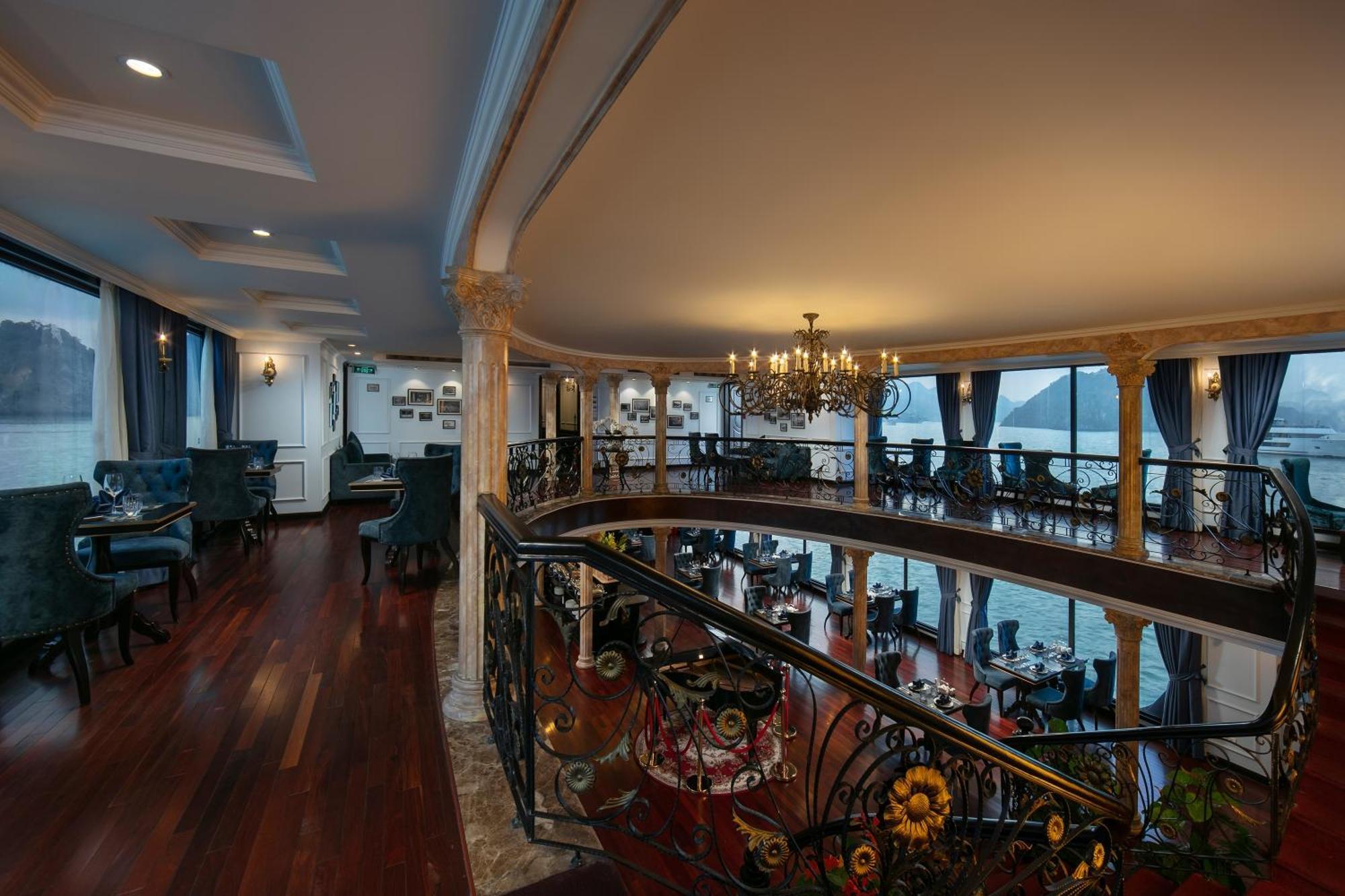  Le Theatre Cruises - Wonder On Lan Ha Bay