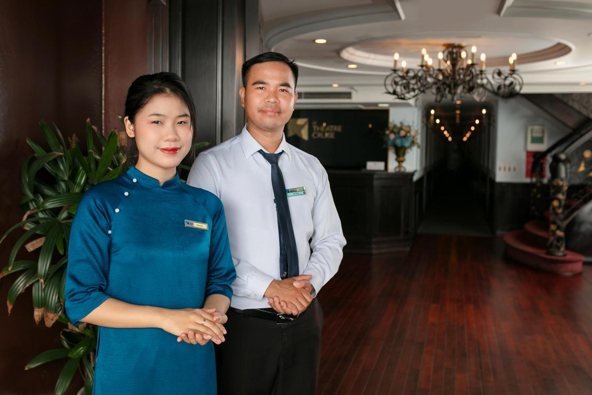 Le Theatre Cruises - Wonder On Lan Ha Bay