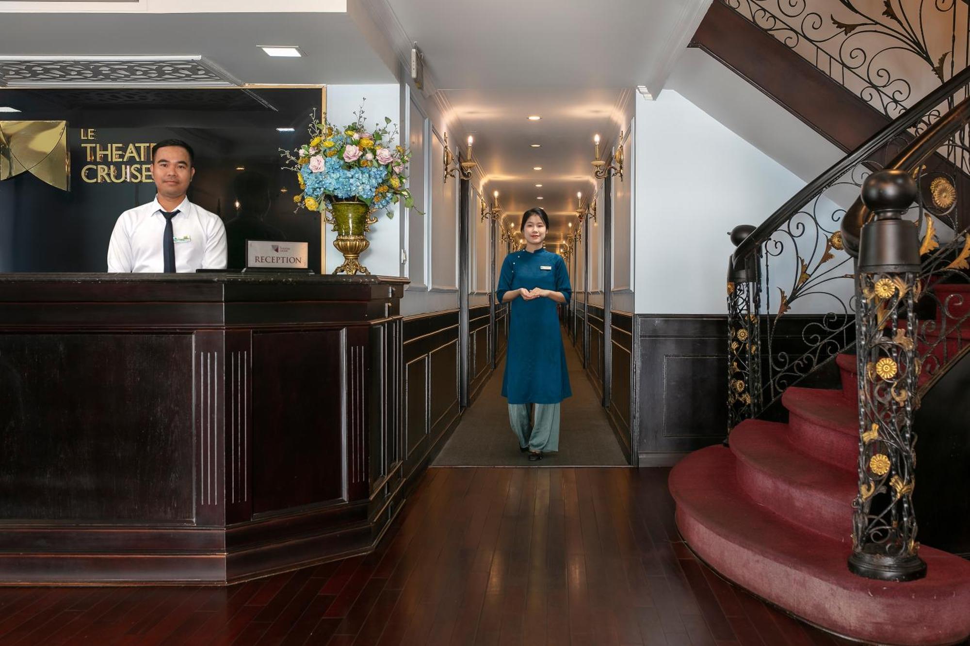 Le Theatre Cruises - Wonder On Lan Ha Bay Ha Long