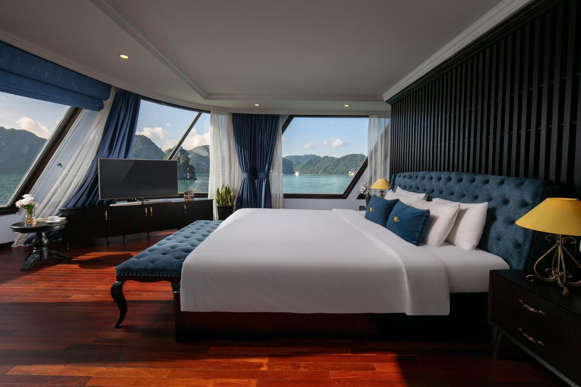  Le Theatre Cruises - Wonder On Lan Ha Bay 5*