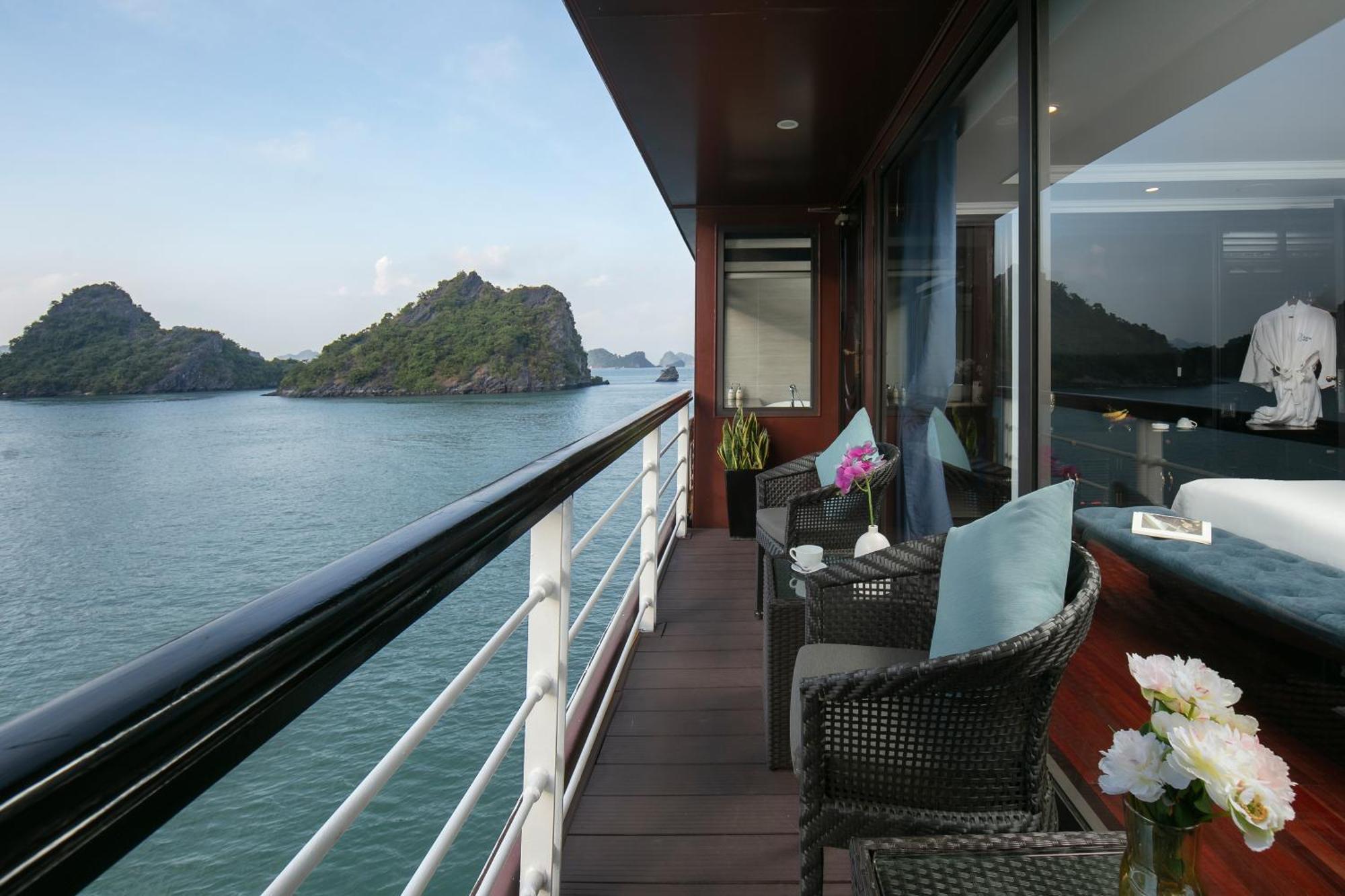 Le Theatre Cruises - Wonder On Lan Ha Bay  5*