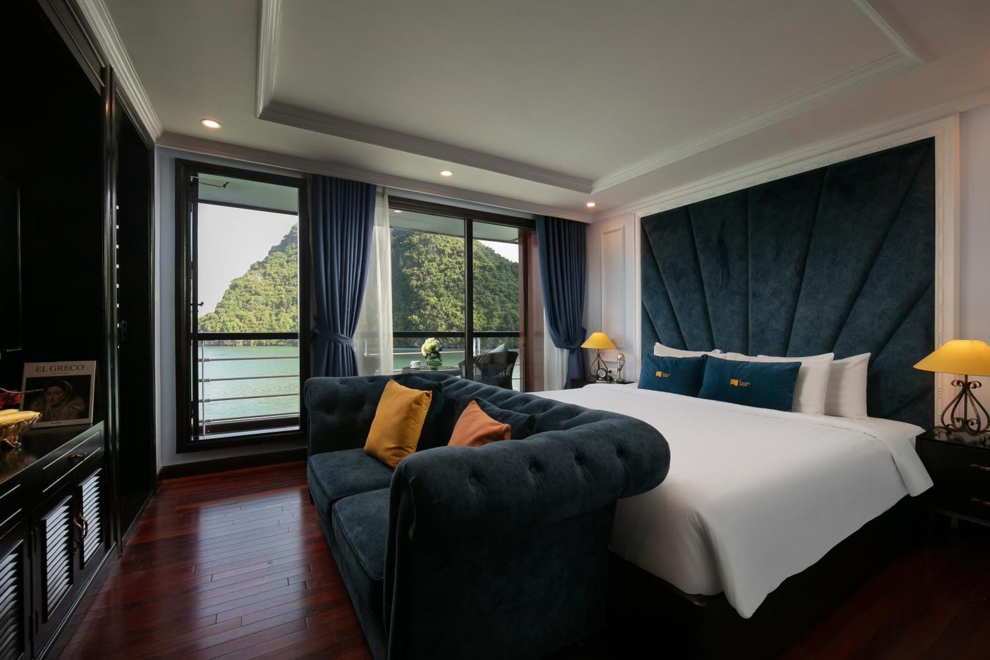  Le Theatre Cruises - Wonder On Lan Ha Bay
