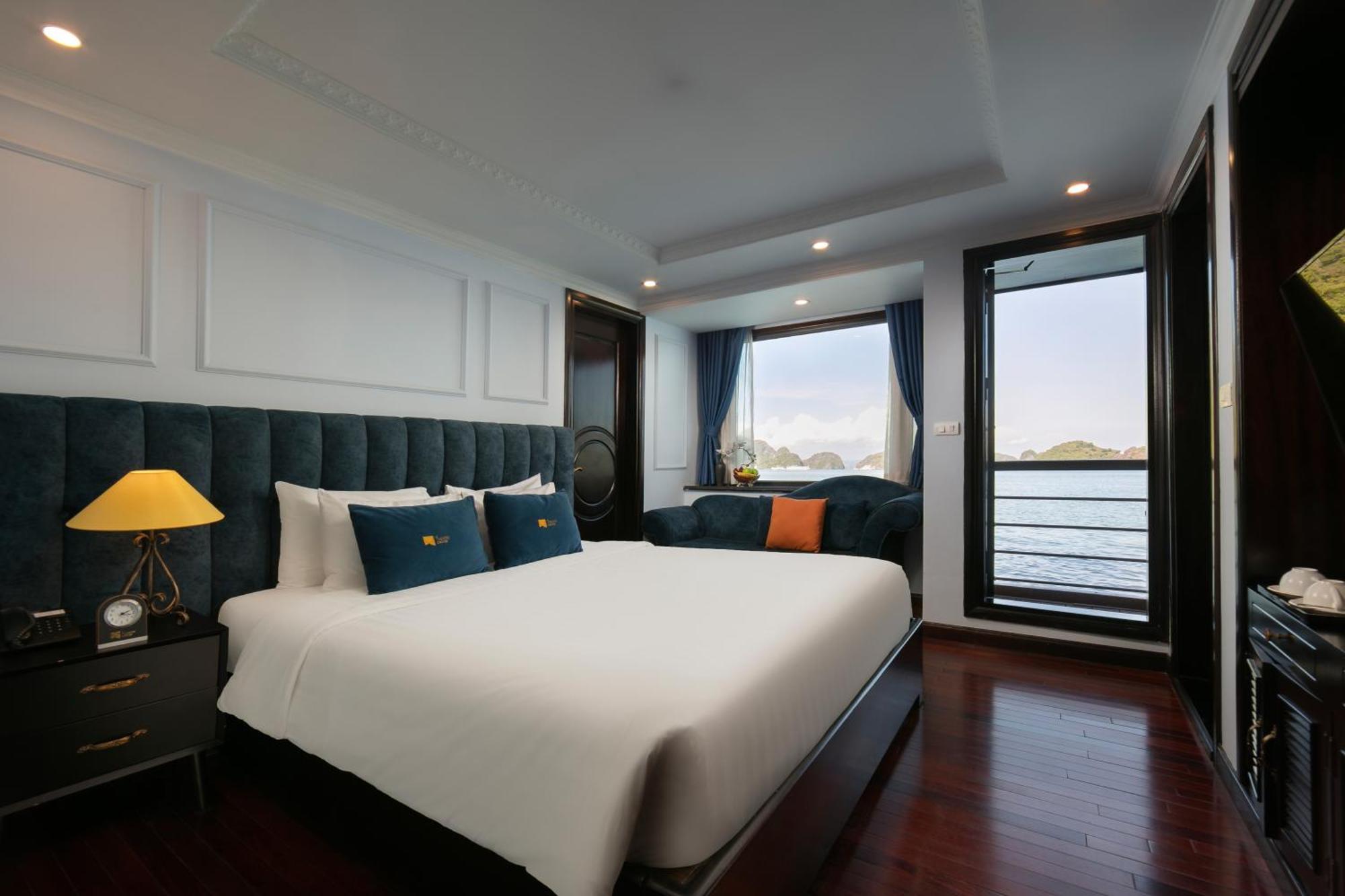 Le Theatre Cruises - Wonder On Lan Ha Bay