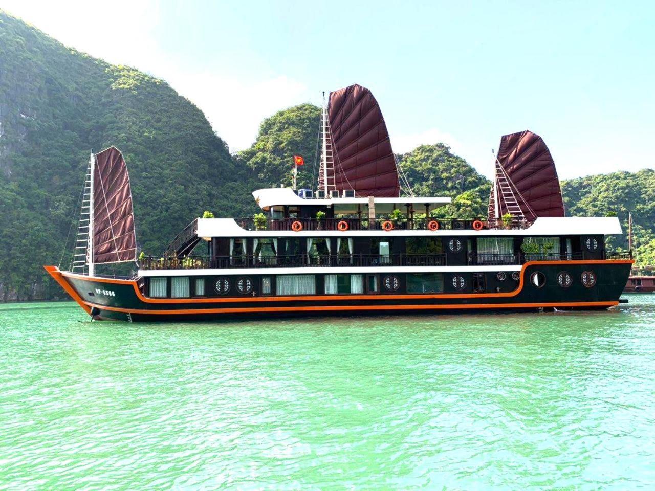 Cat Ba New City * Chan Chau