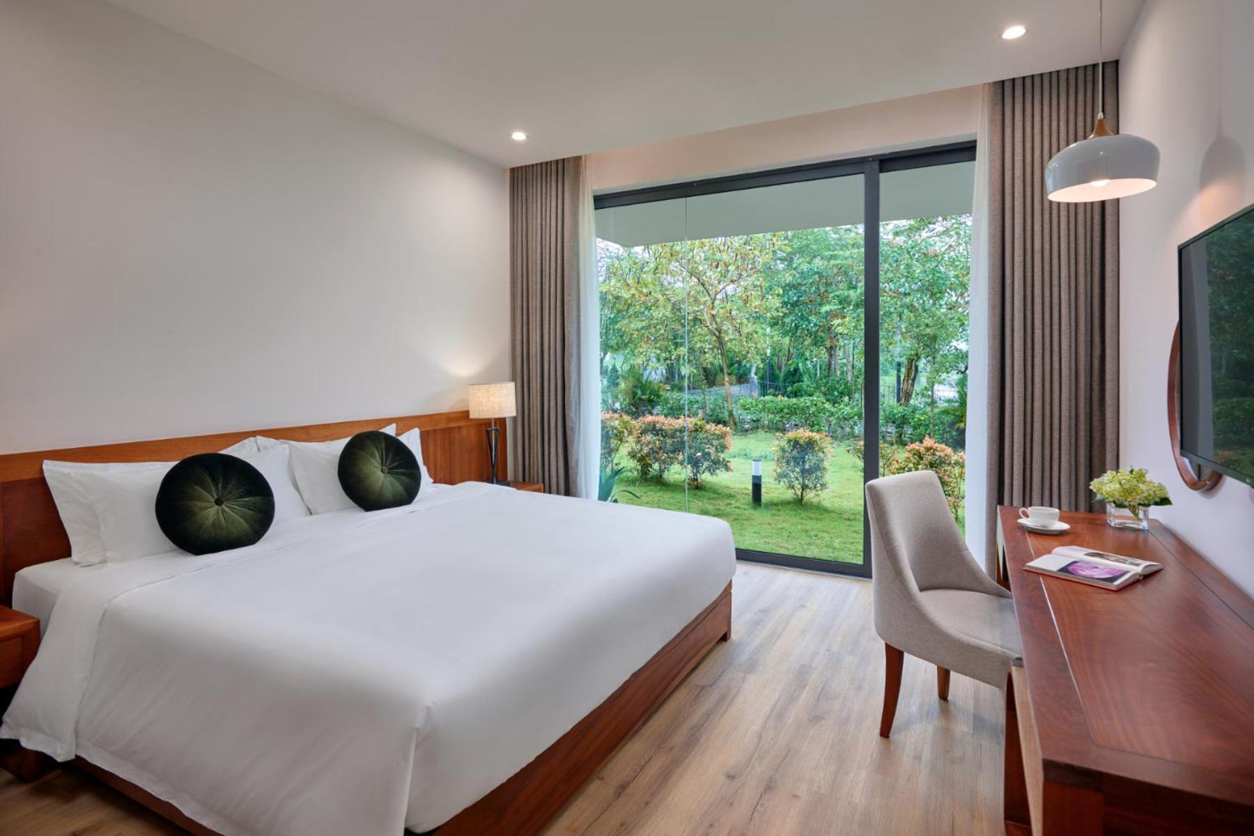 Wyndham Grand Vedana Hotel 5*
