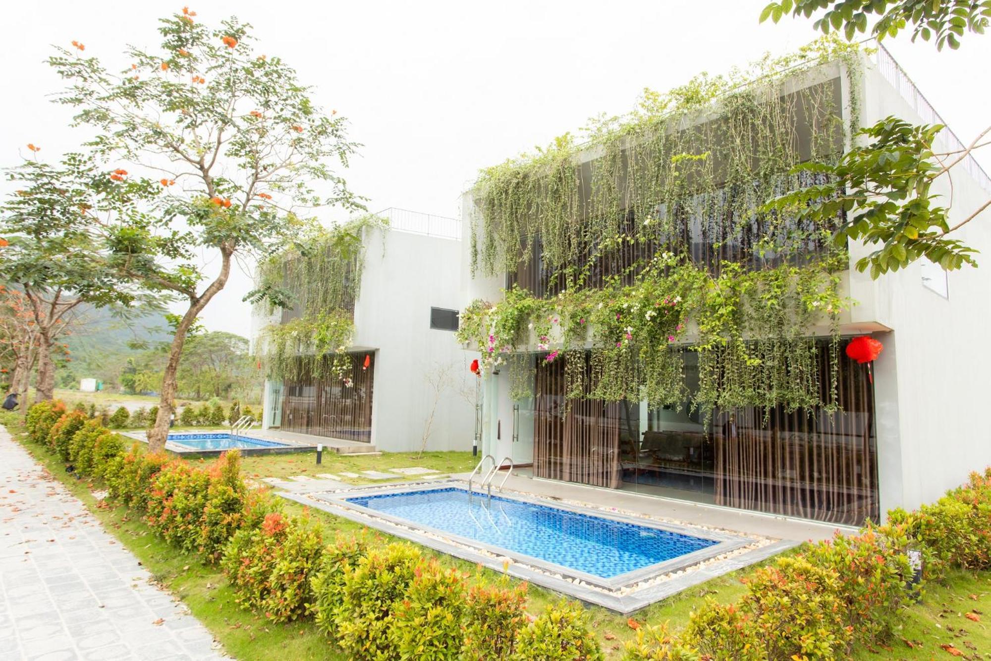 Wyndham Grand Vedana Hotel