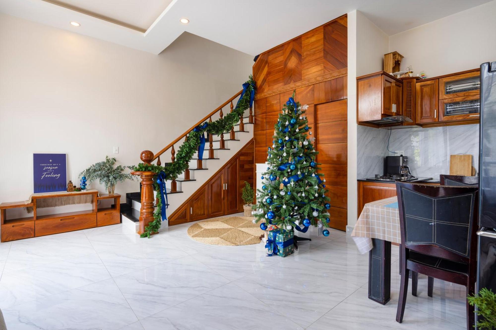 Nha Giang Sinh Tren Doi Hotel Da Lat