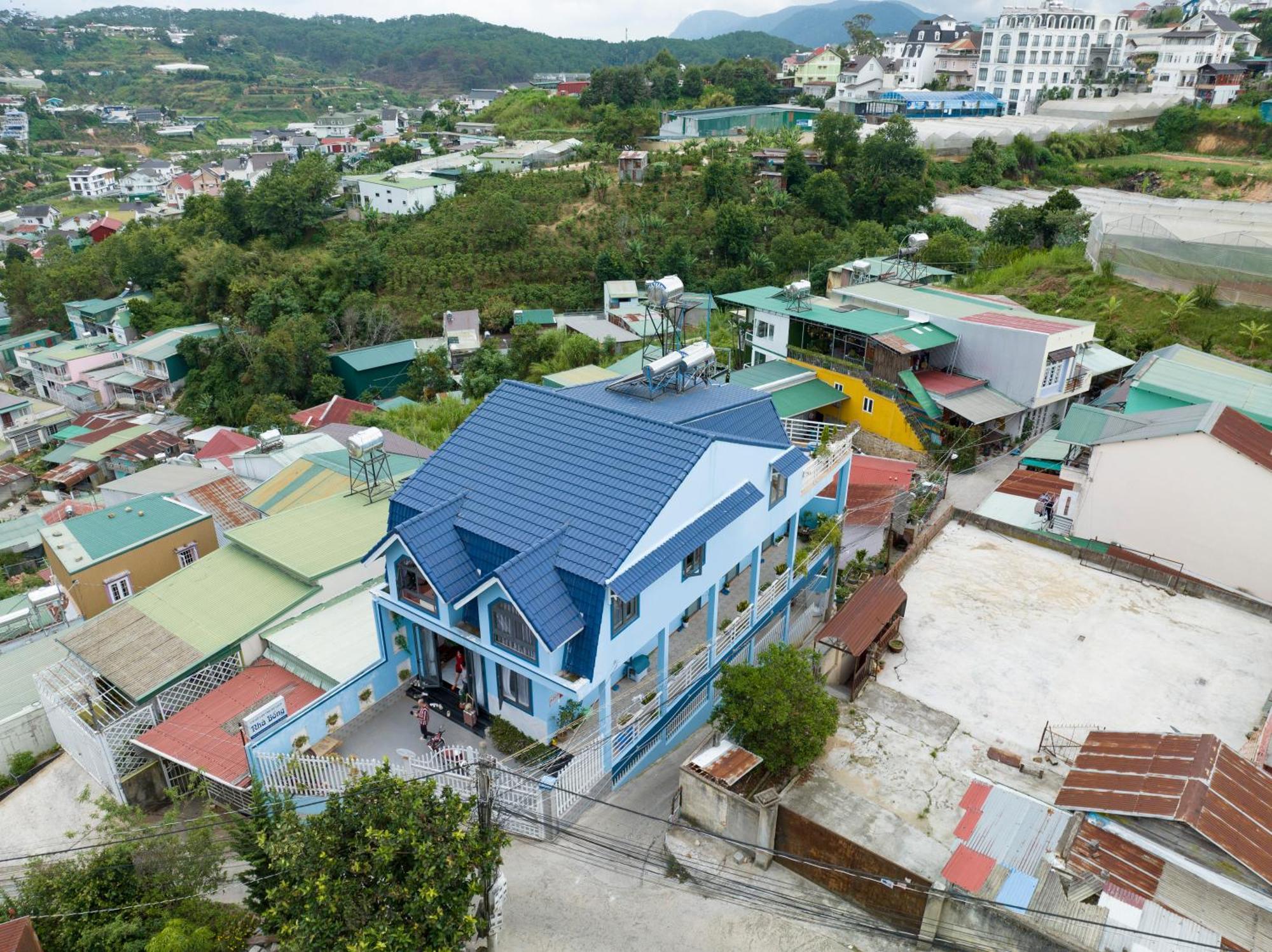Hotel Nha Giang Sinh Tren Doi