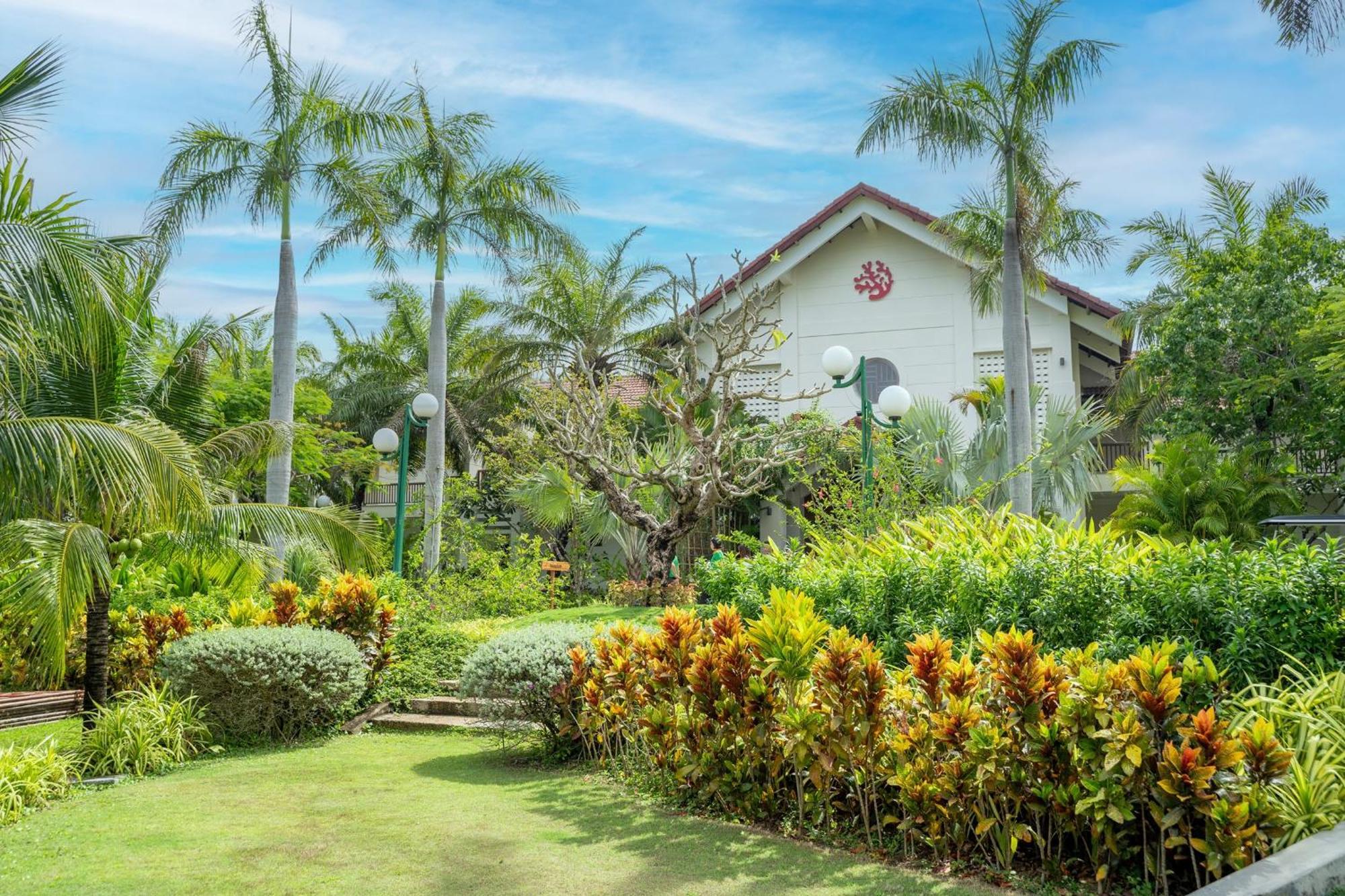 Resort Pax Ana Doc Let & Ninh Hoa