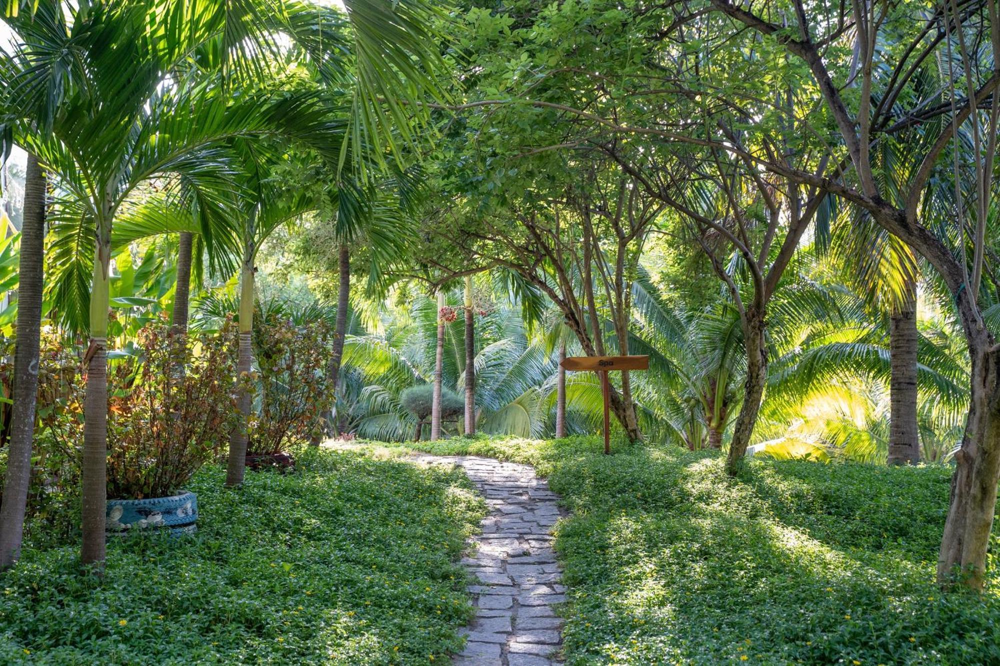 Pax Ana Doc Let & 5* Ninh Hoa