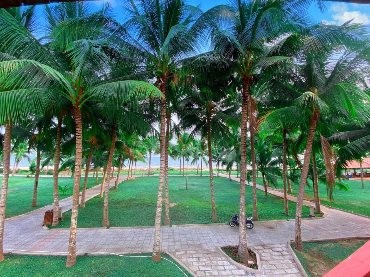 Dat Lanh Beach Resort La Gi