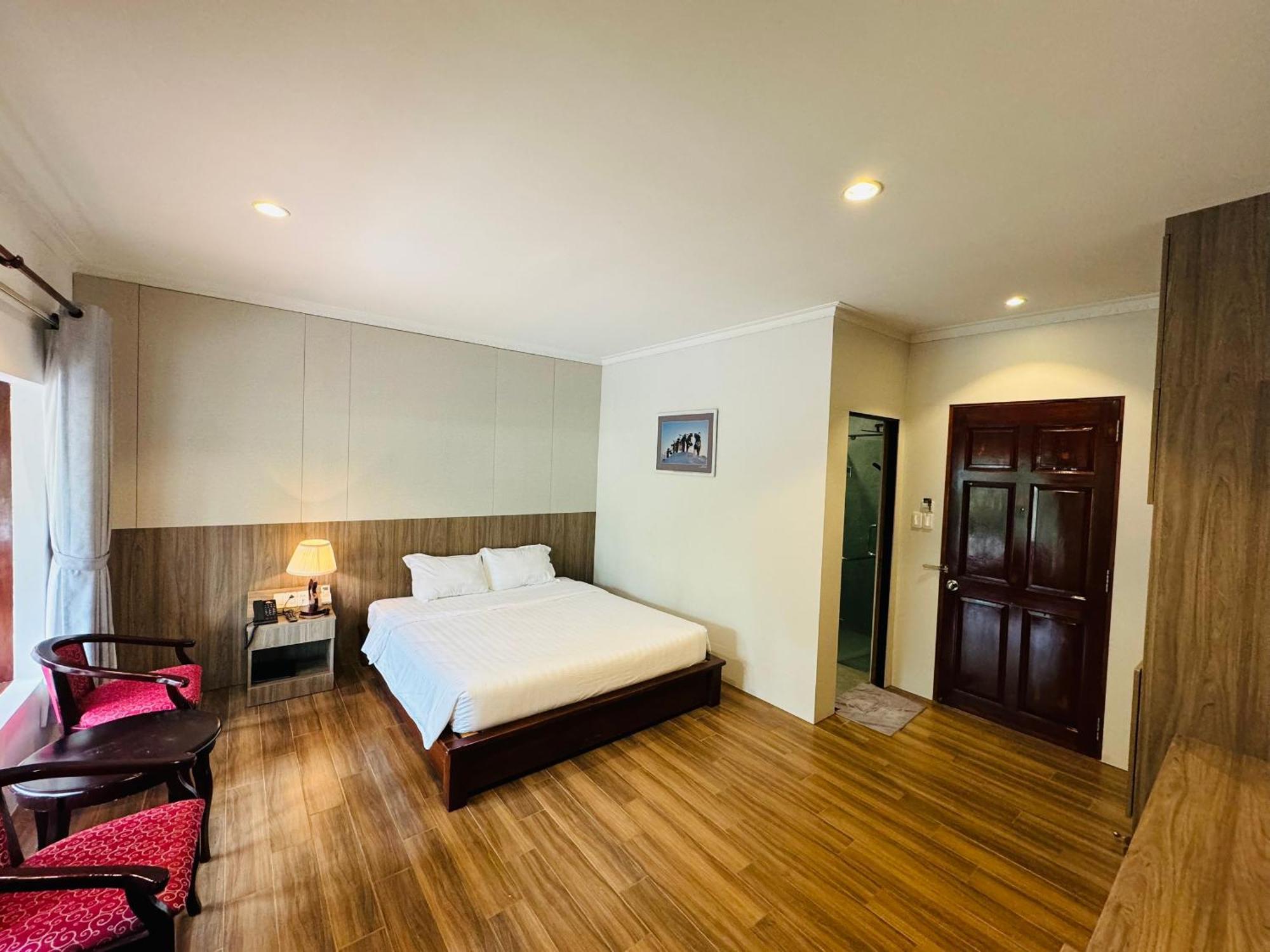Dat Lanh Beach Resort Hotel