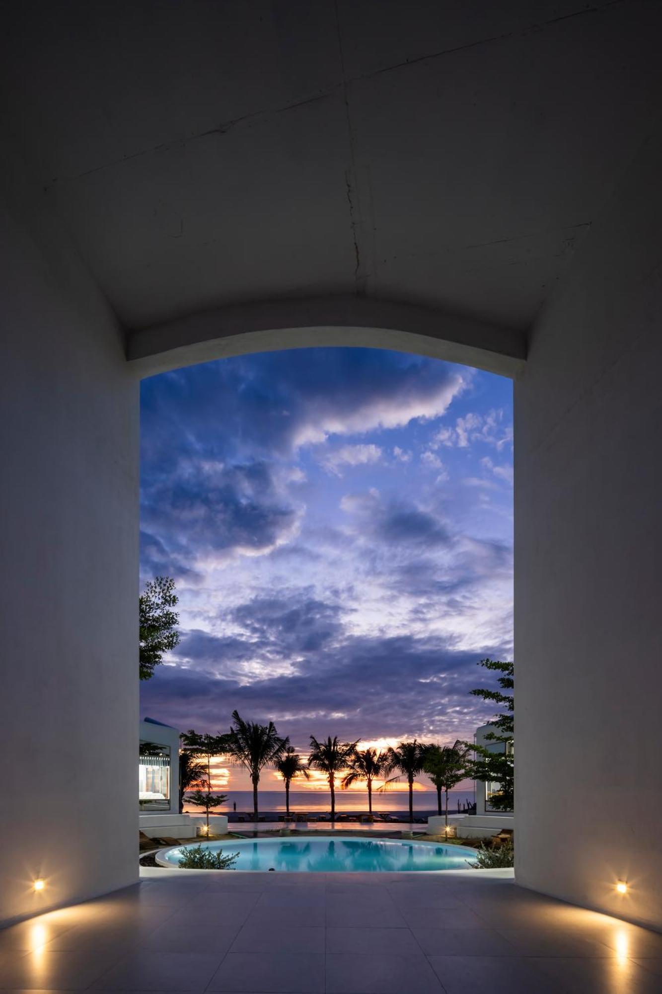 Isea By The Sea 5*