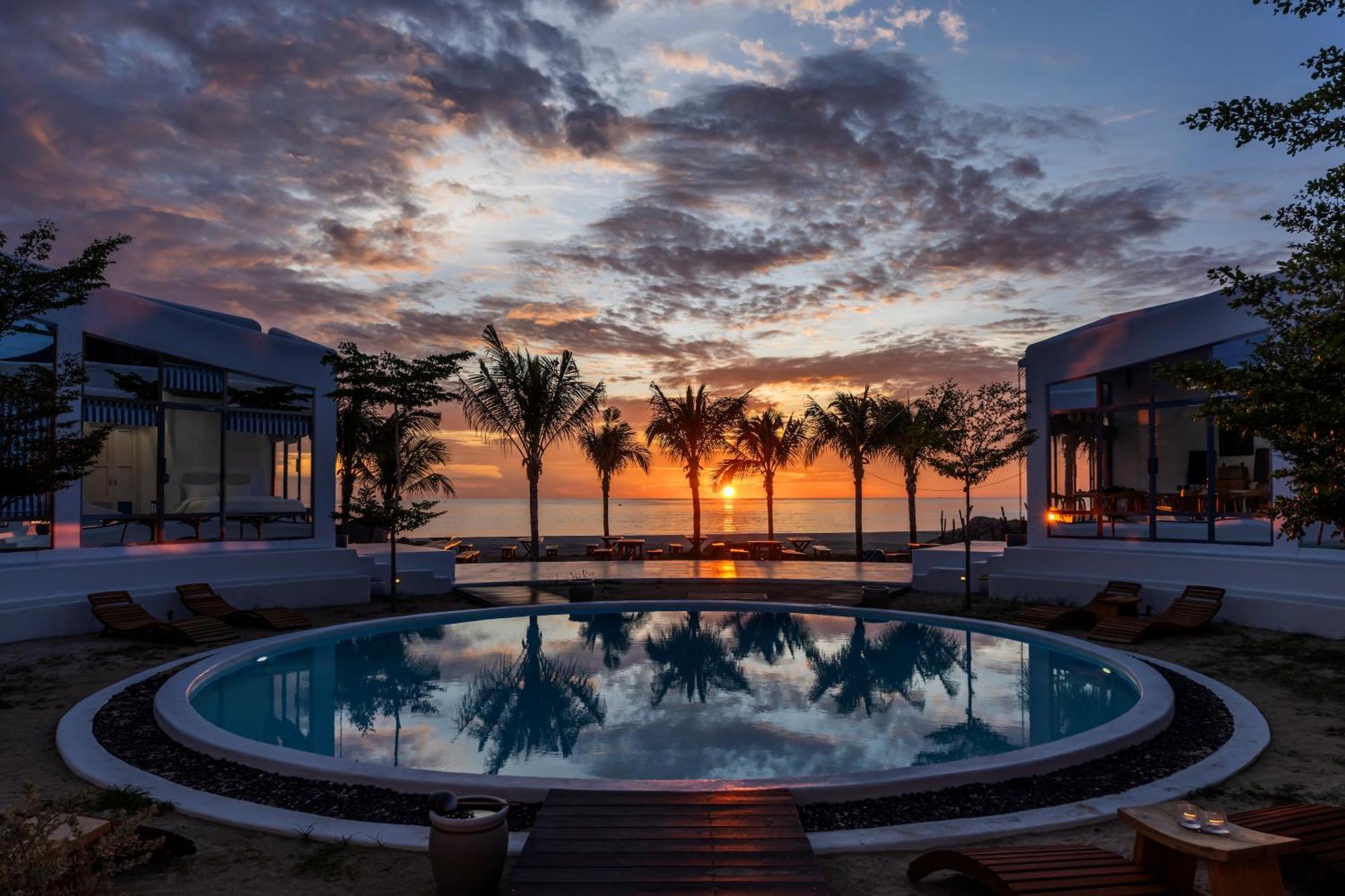 Isea By The Sea