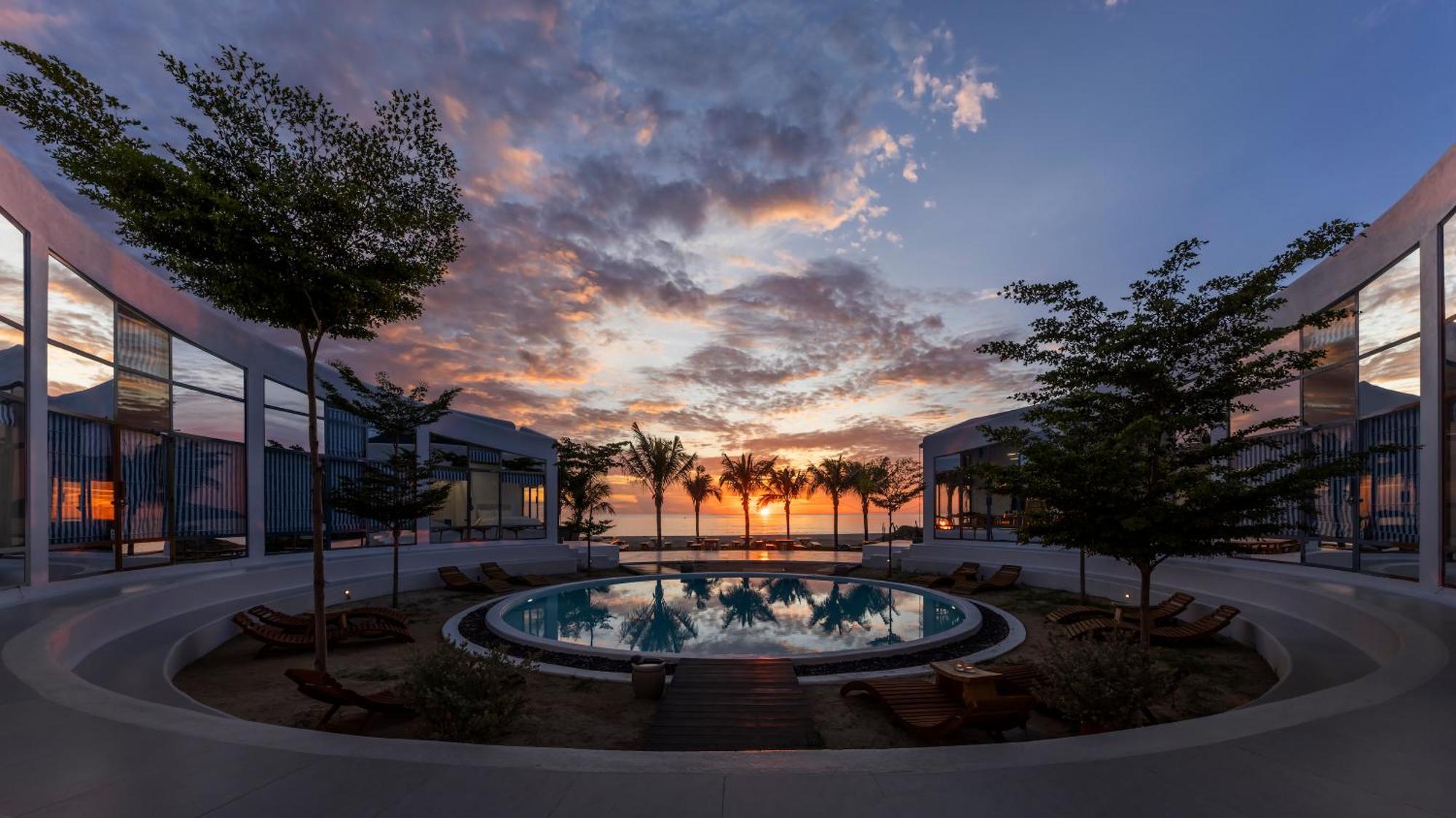Isea By The Sea 5* Vịnh Ninh Vân