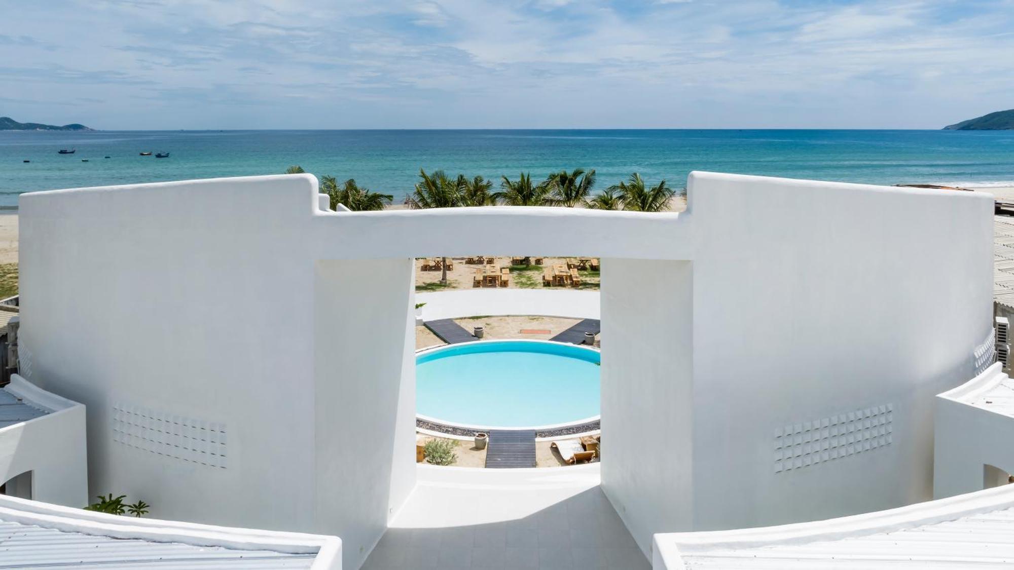 Isea By The Sea