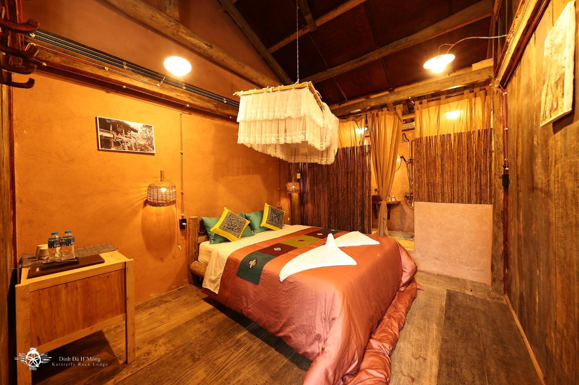 Khách sạn Dinh Da H'mong - Karsterly Rock Đồng Văn