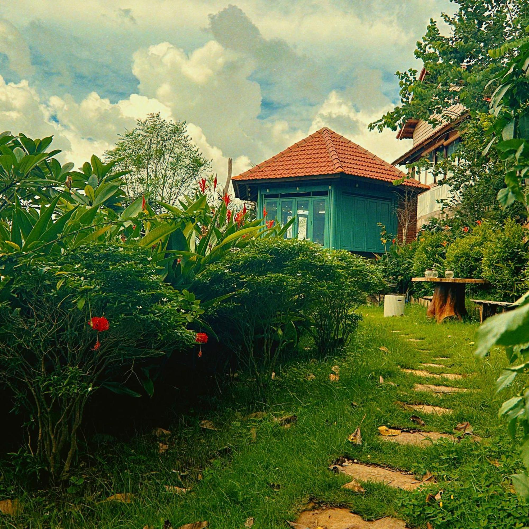 Voyage Beach Resort