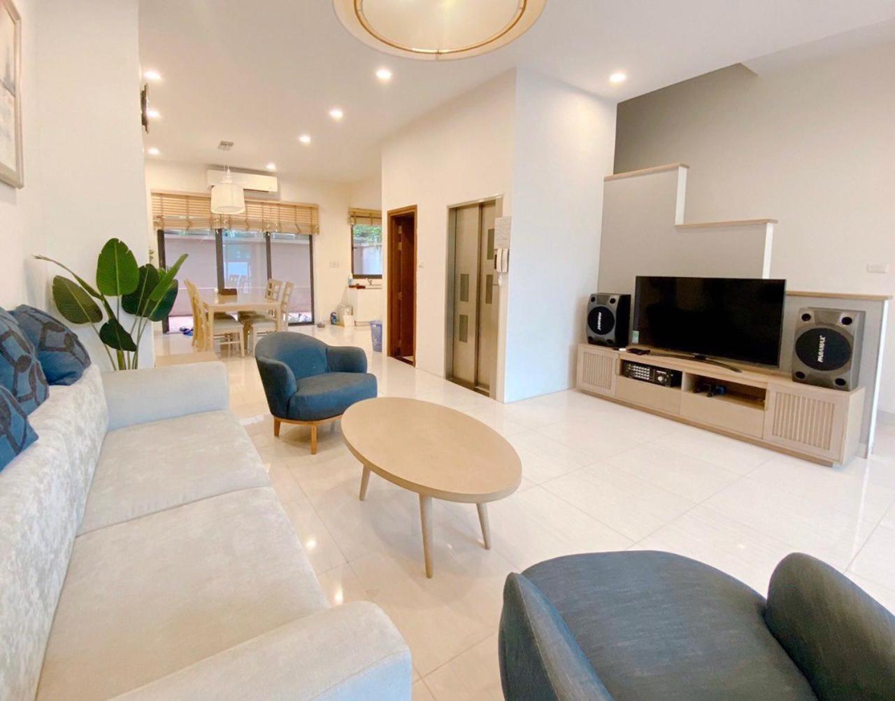 Nang - Newlife Tower Apartment