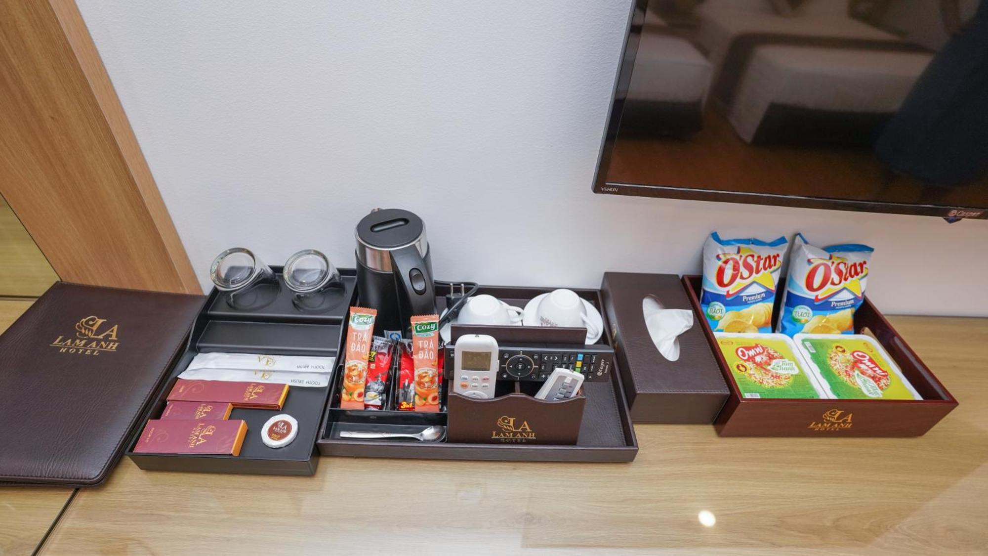 Khách sạn Khach San Lam Anh Ngoai Giao Doan Ha Noi 3*