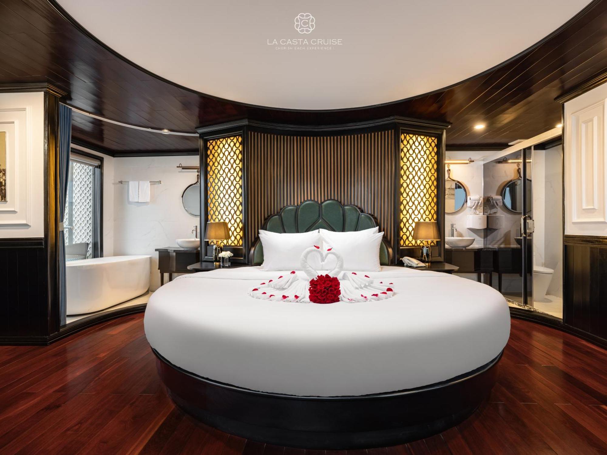  La Casta Cruise Ha Long