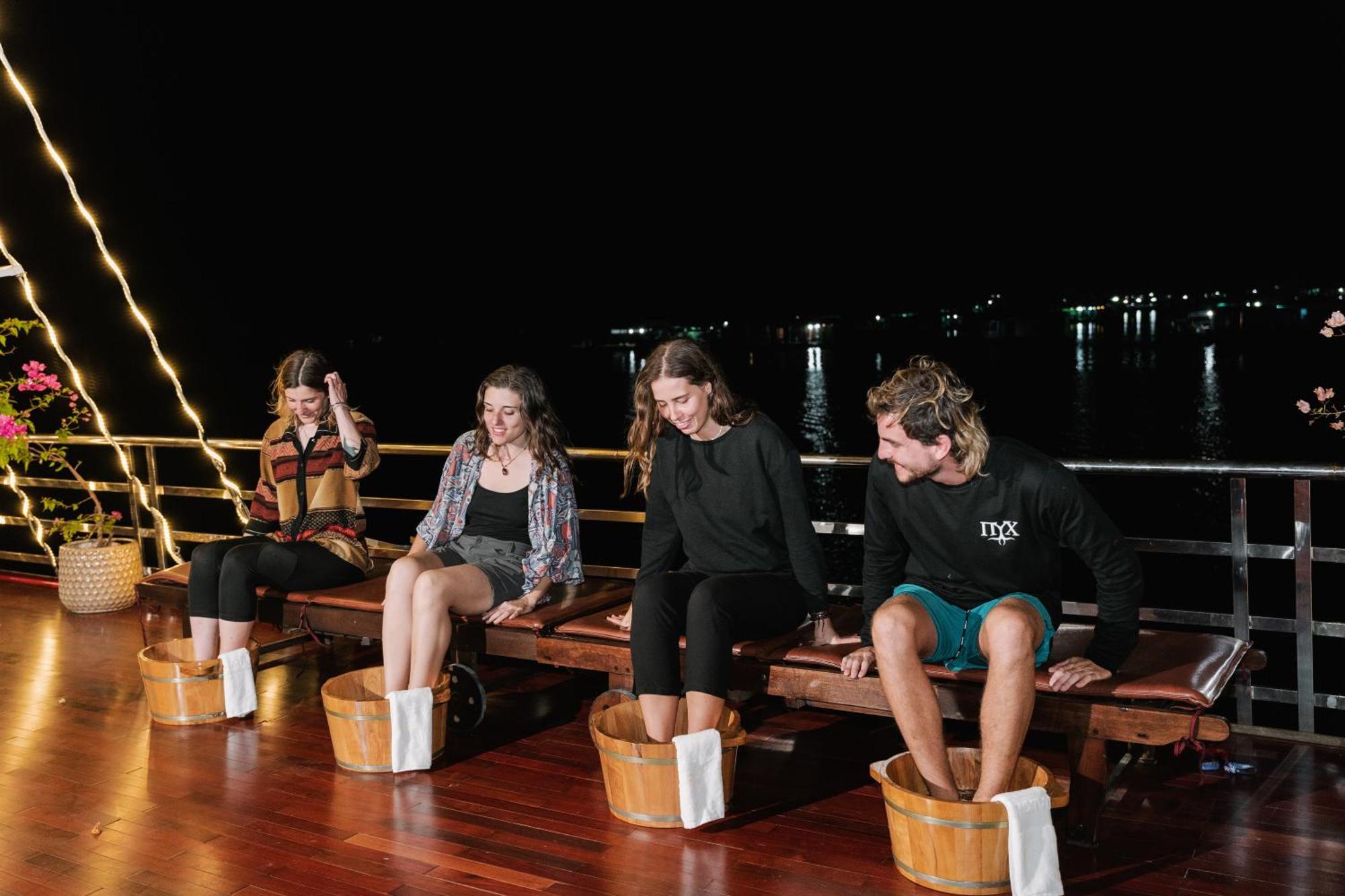 Botel Daiichi Boutique Cruise Chan Chau