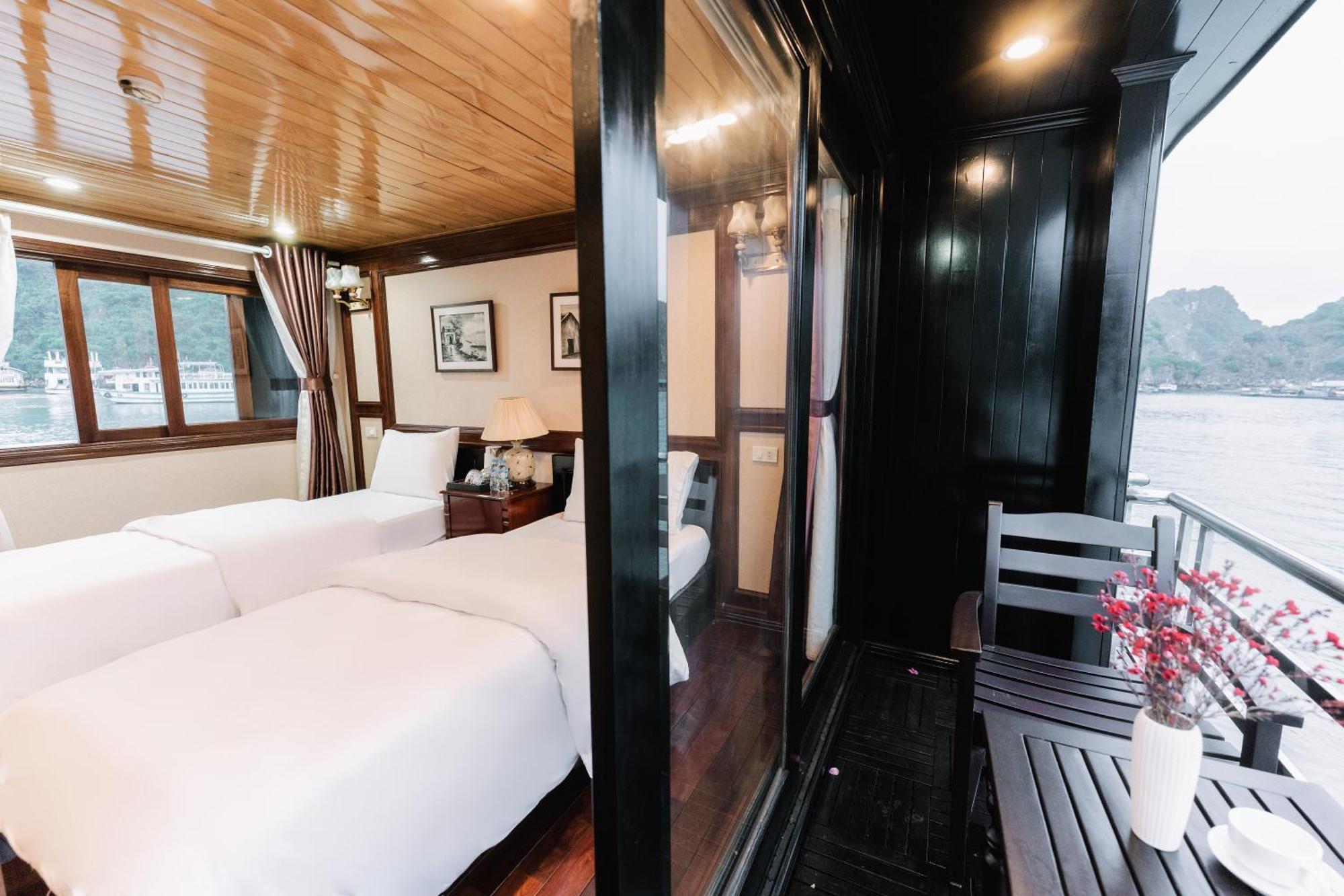 Botel Daiichi Boutique Cruise *