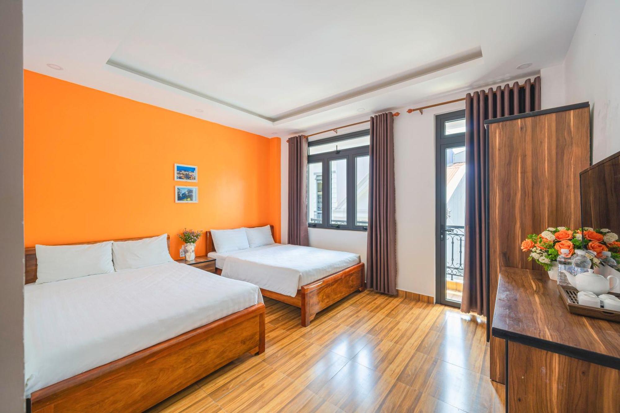 Hotel Khach San Loi Ve