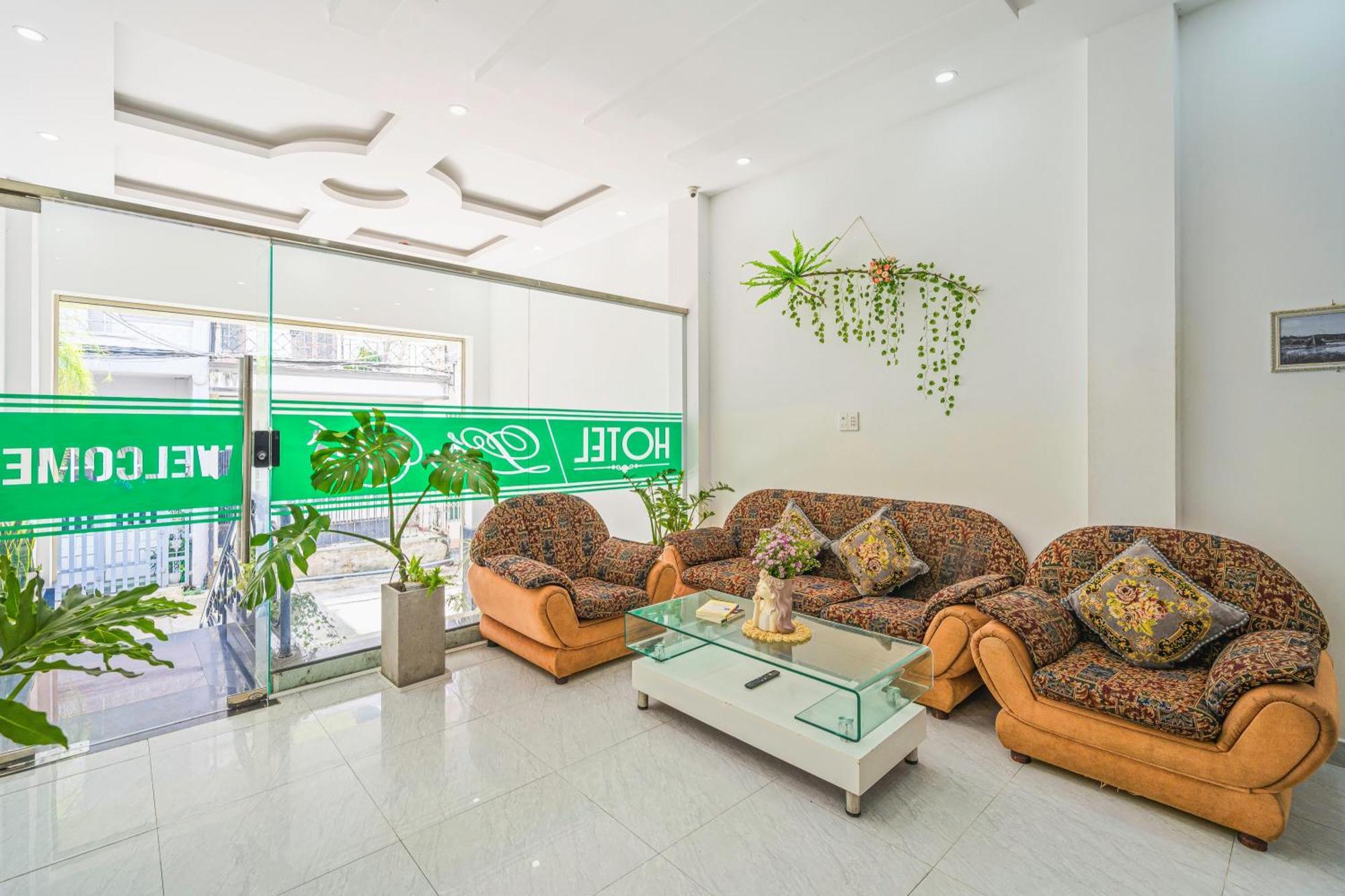 Hotel Khach San Loi Ve