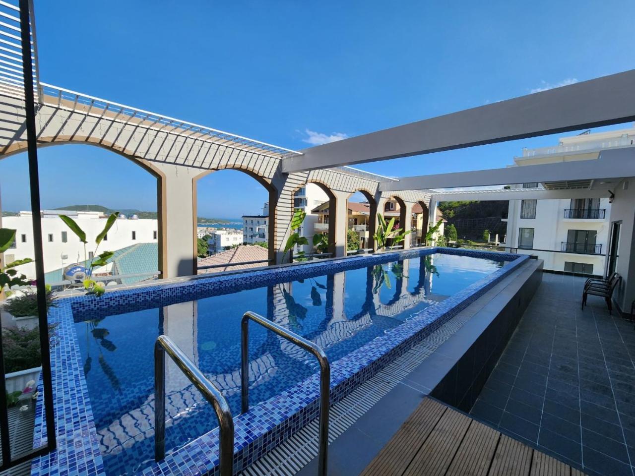 Ruby Luxury Ocean View By Nest Group *