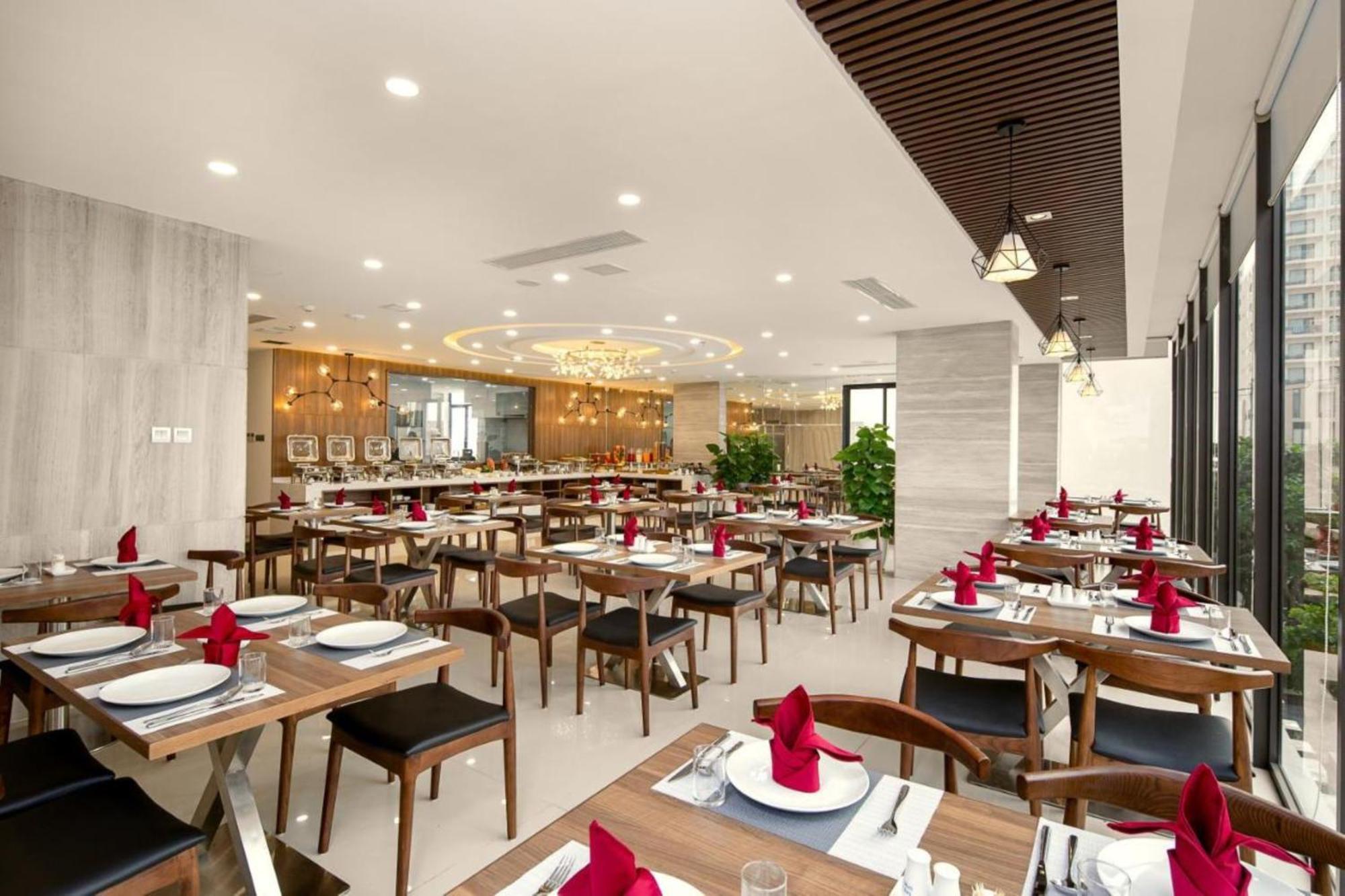 Amunra Ocean Hotel 3*