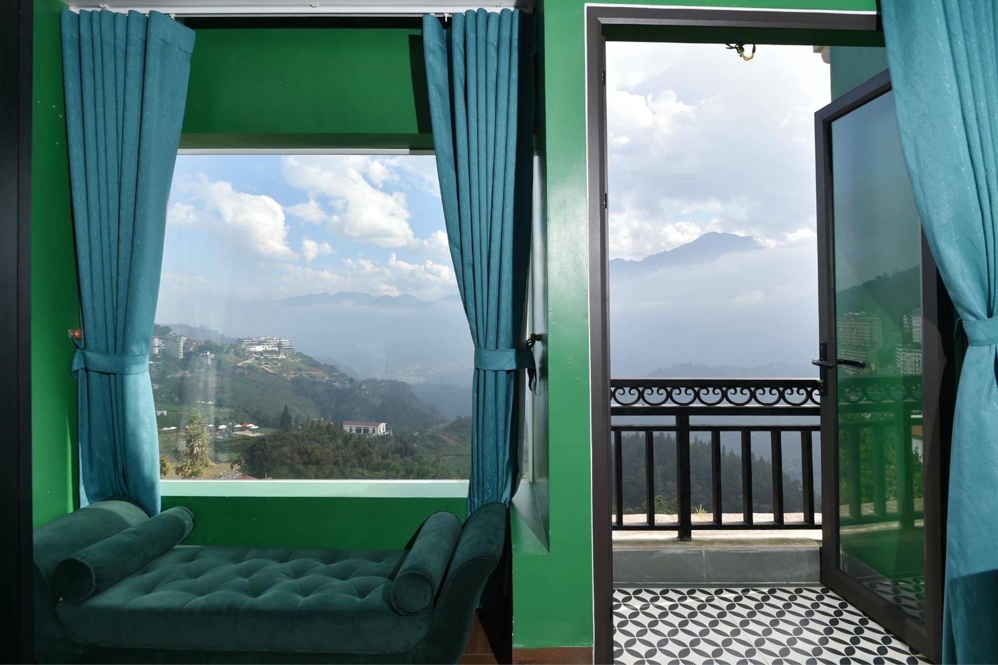 Nature View Hotel