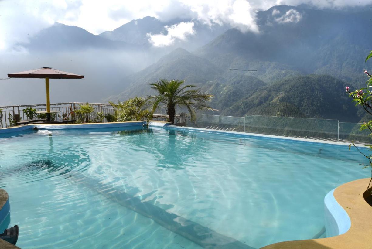 Nature View Hotel 3*