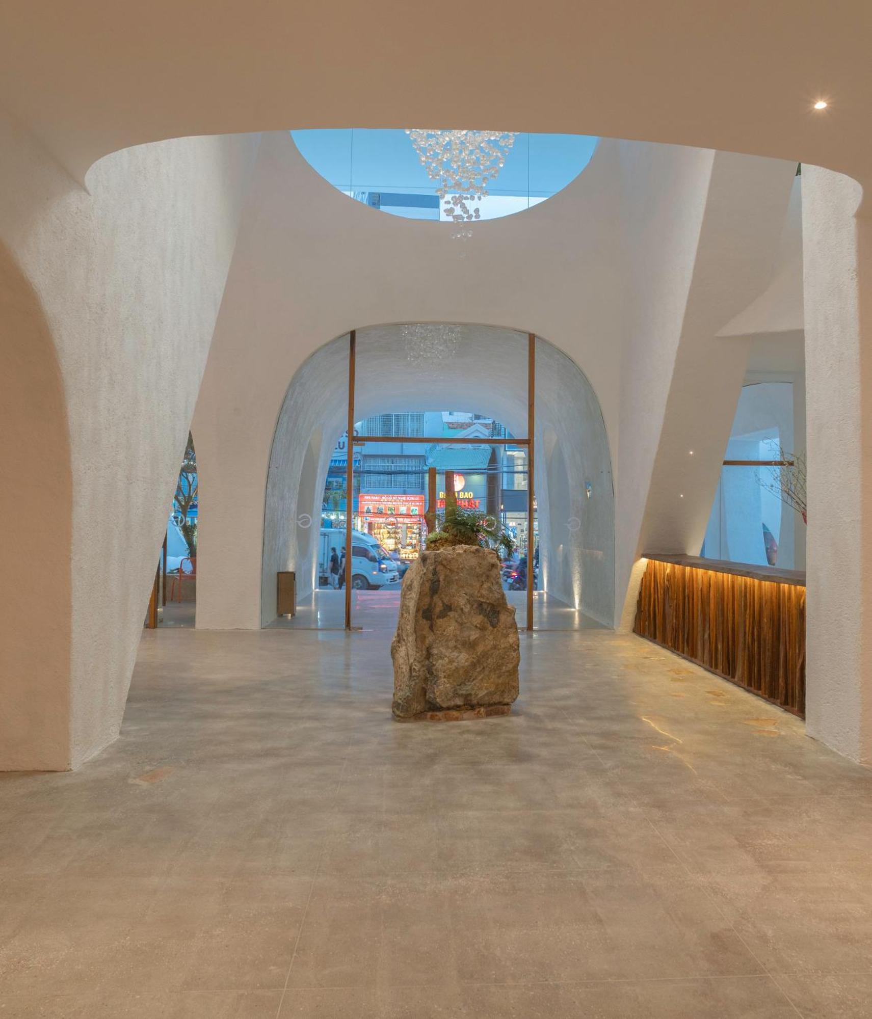 Khách sạn World Nha Trang