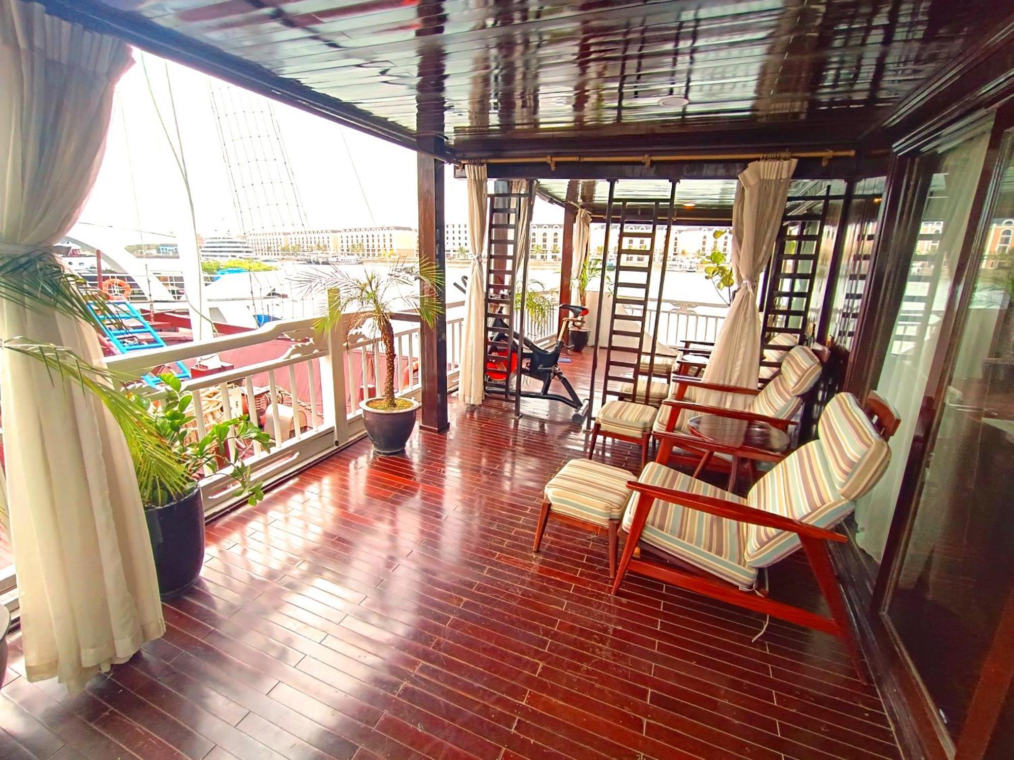 Hera Grand Lux Cruise On Bay  Hạ Long