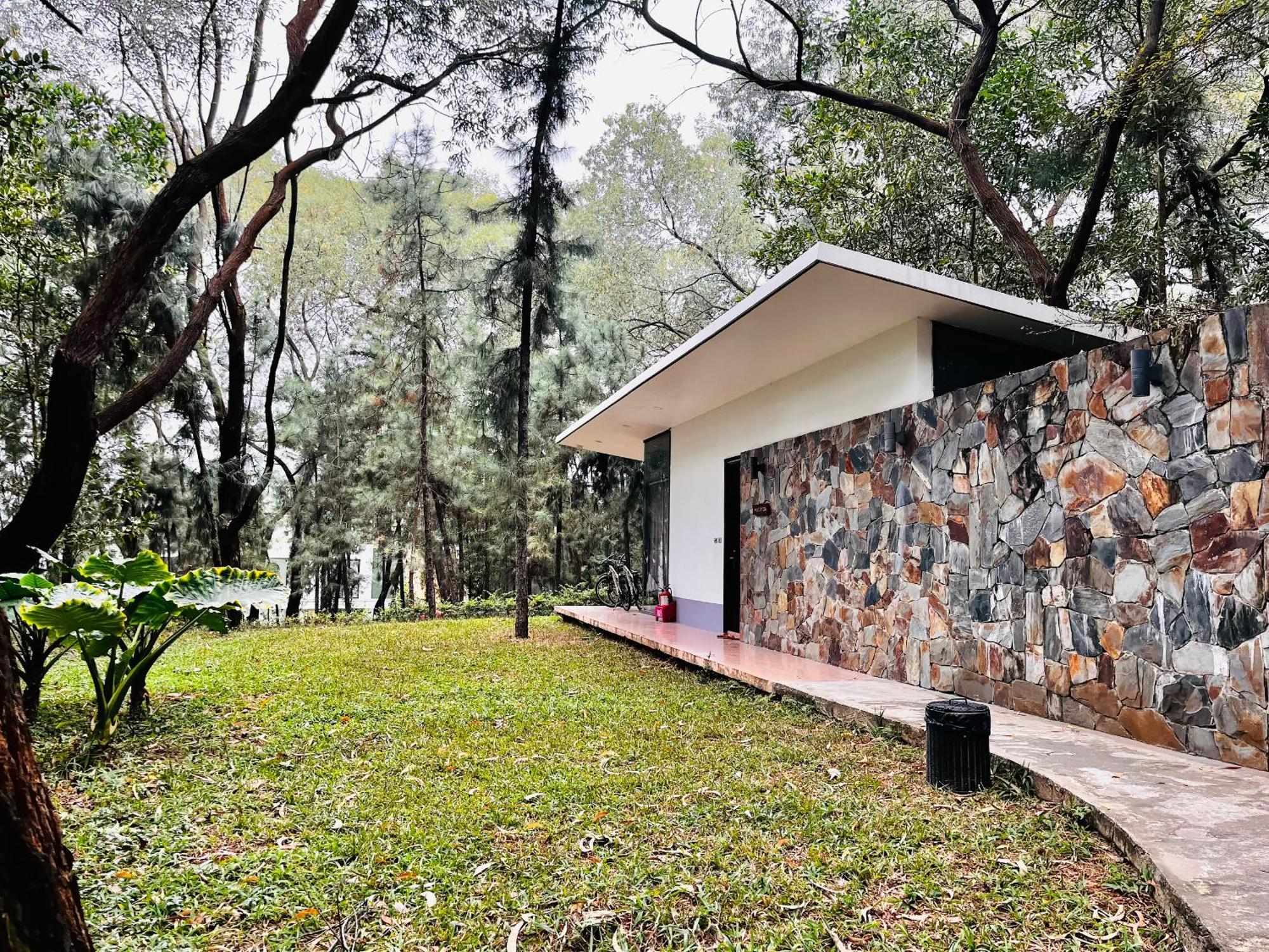 Hilltop H226 - Nam Trong Khuon Vien Flamingo Dai Lai