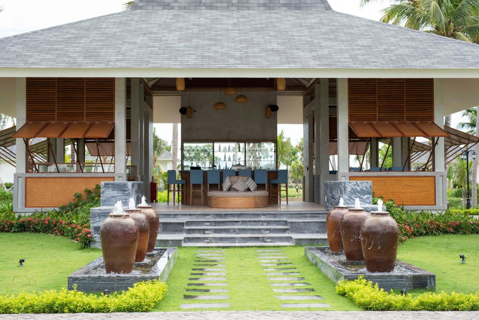 Cocoland Thu Xa Ancient Town Resort Resort