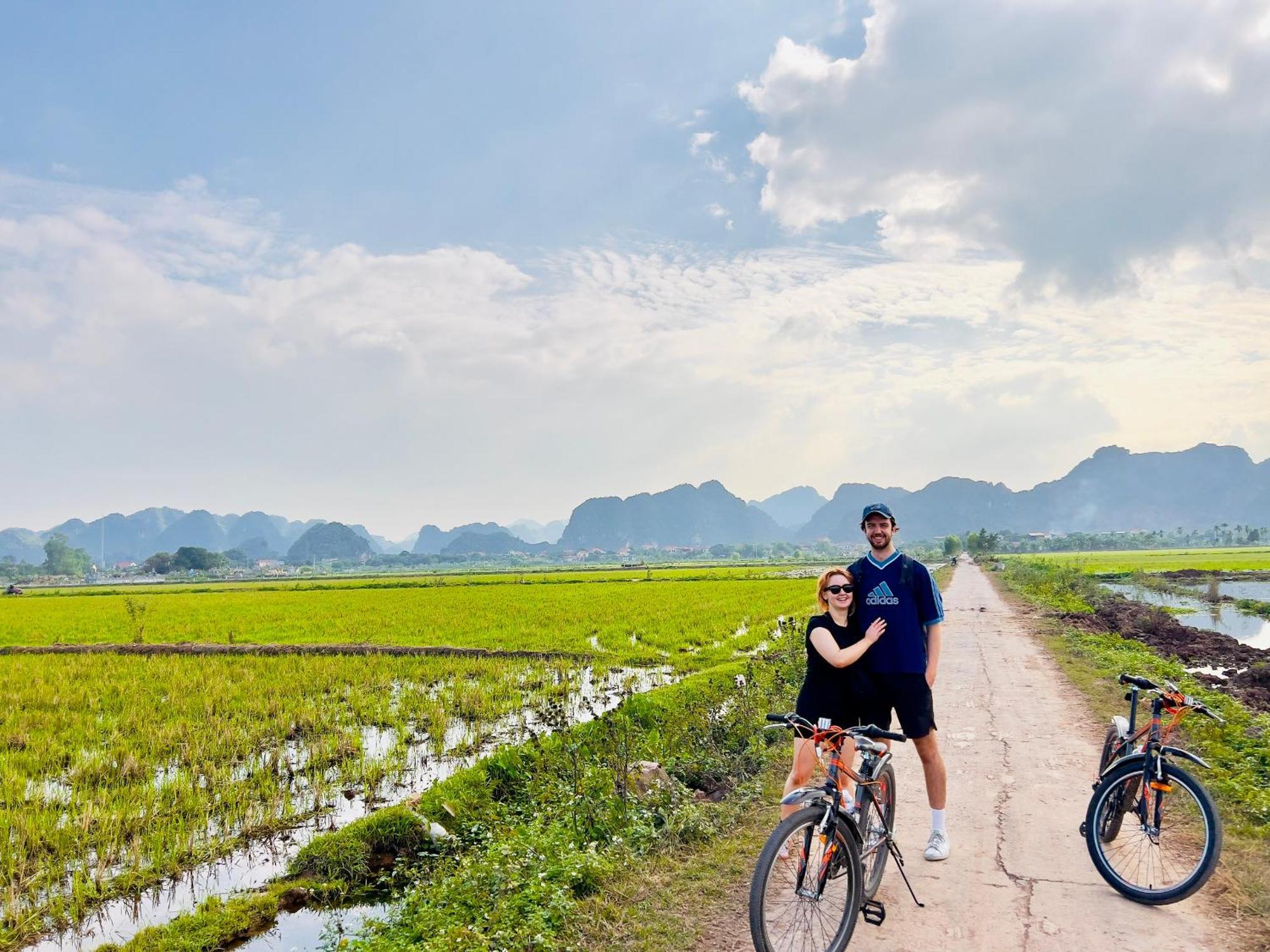 Family * Ninh Binh