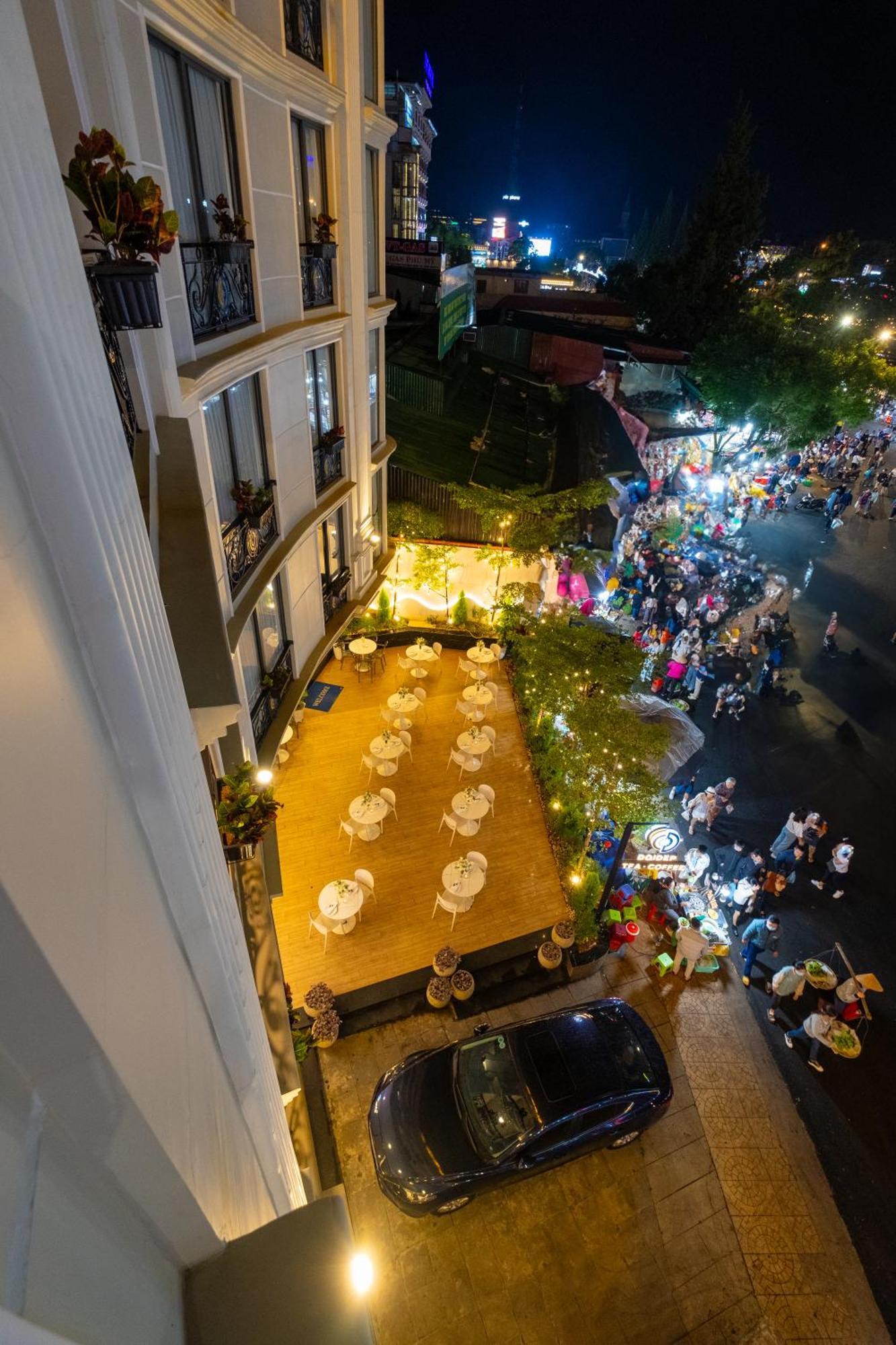 Hotel Sandals Flora Da Lat