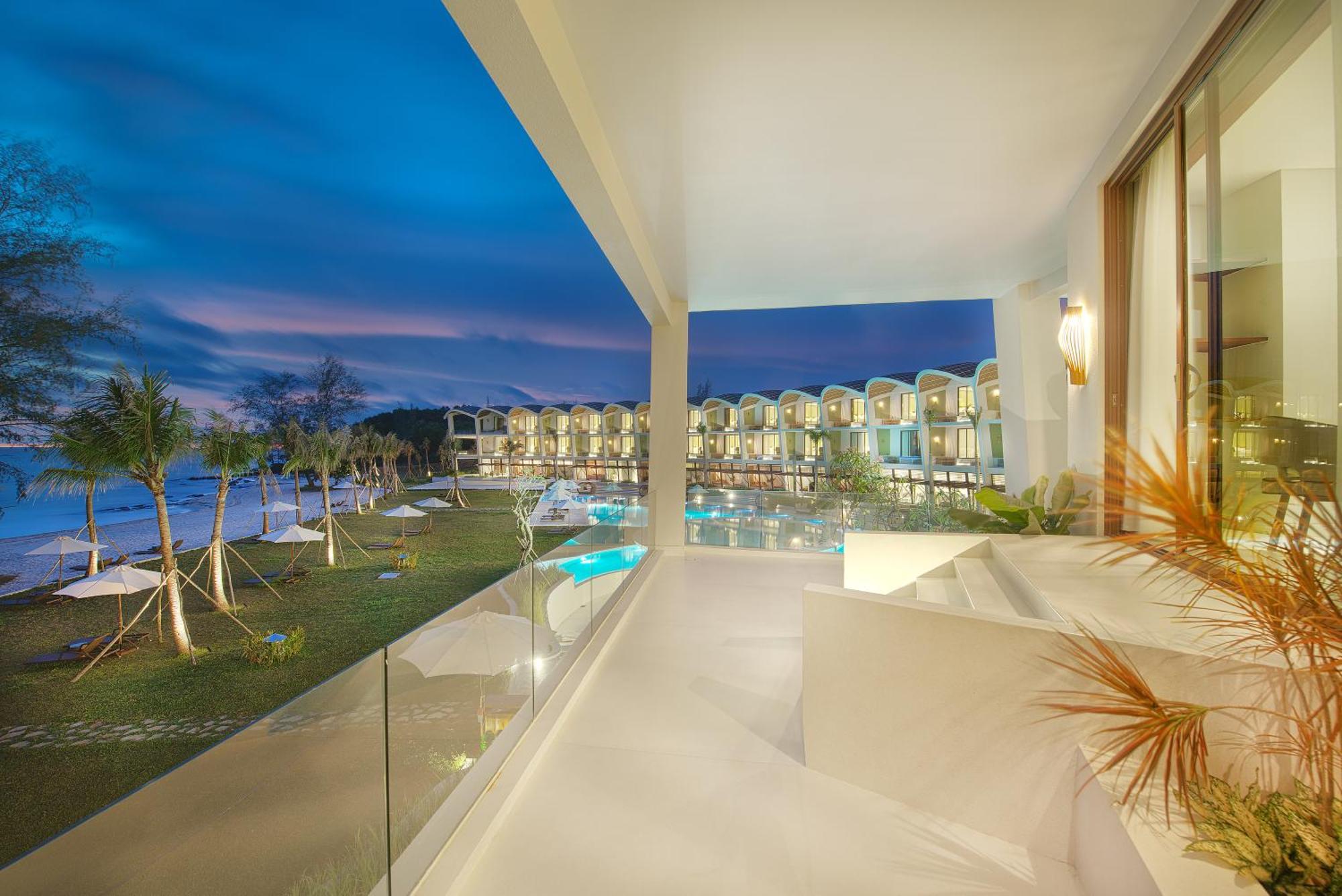 Resort The Shells & Phú Quốc